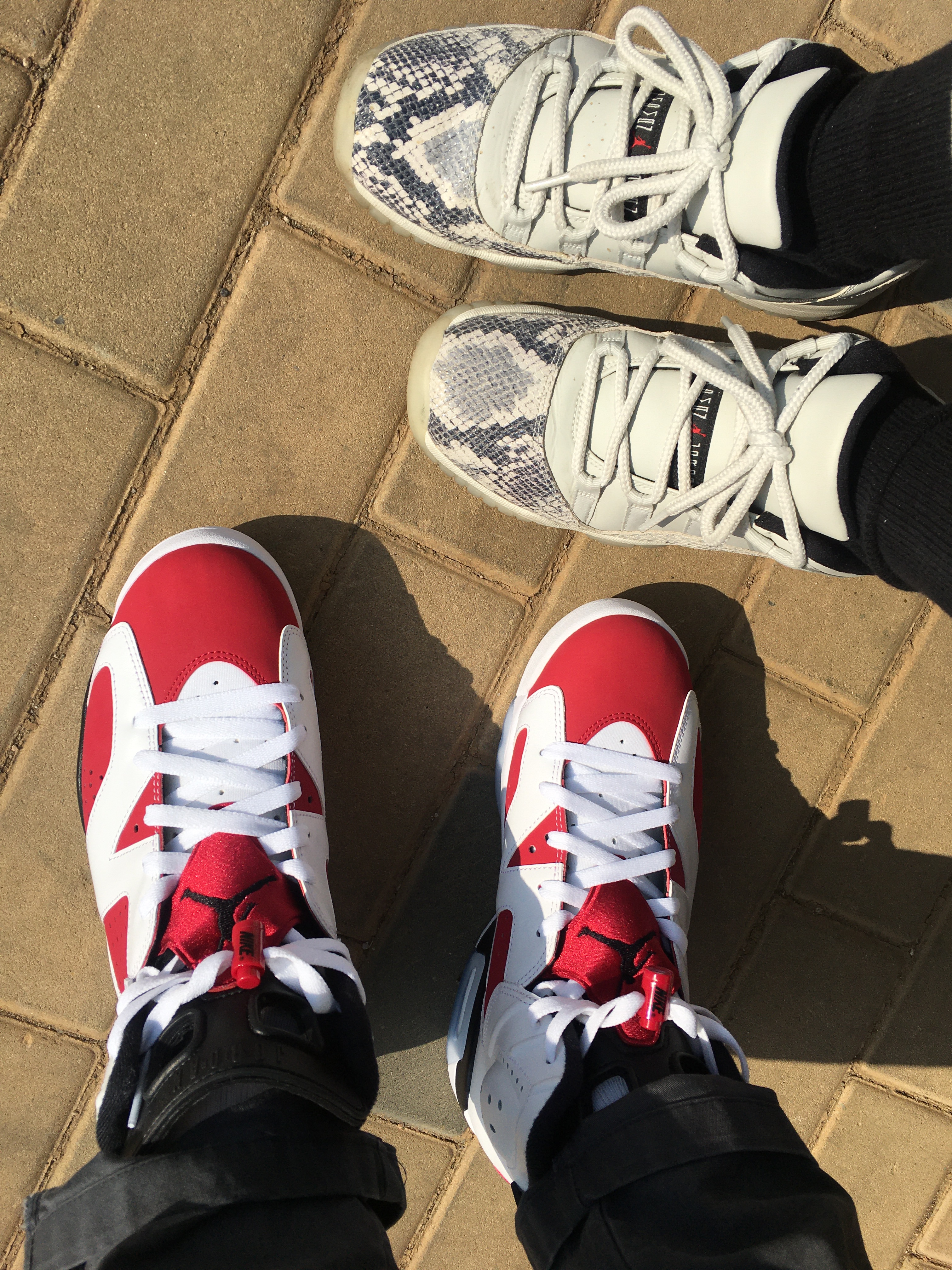 Jordan 11 Retro Low Snake Light Bone, Jordan 6 Retro Carmine 2021 착용 스타일