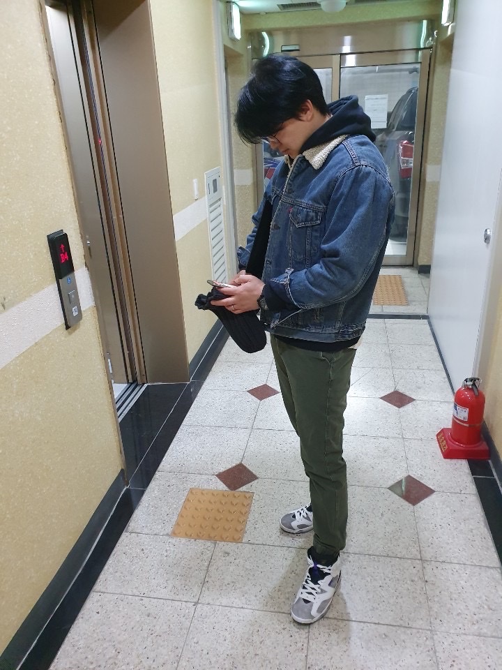 Jordan 6 Retro Flight Nostalgia 착용 스타일 - 2