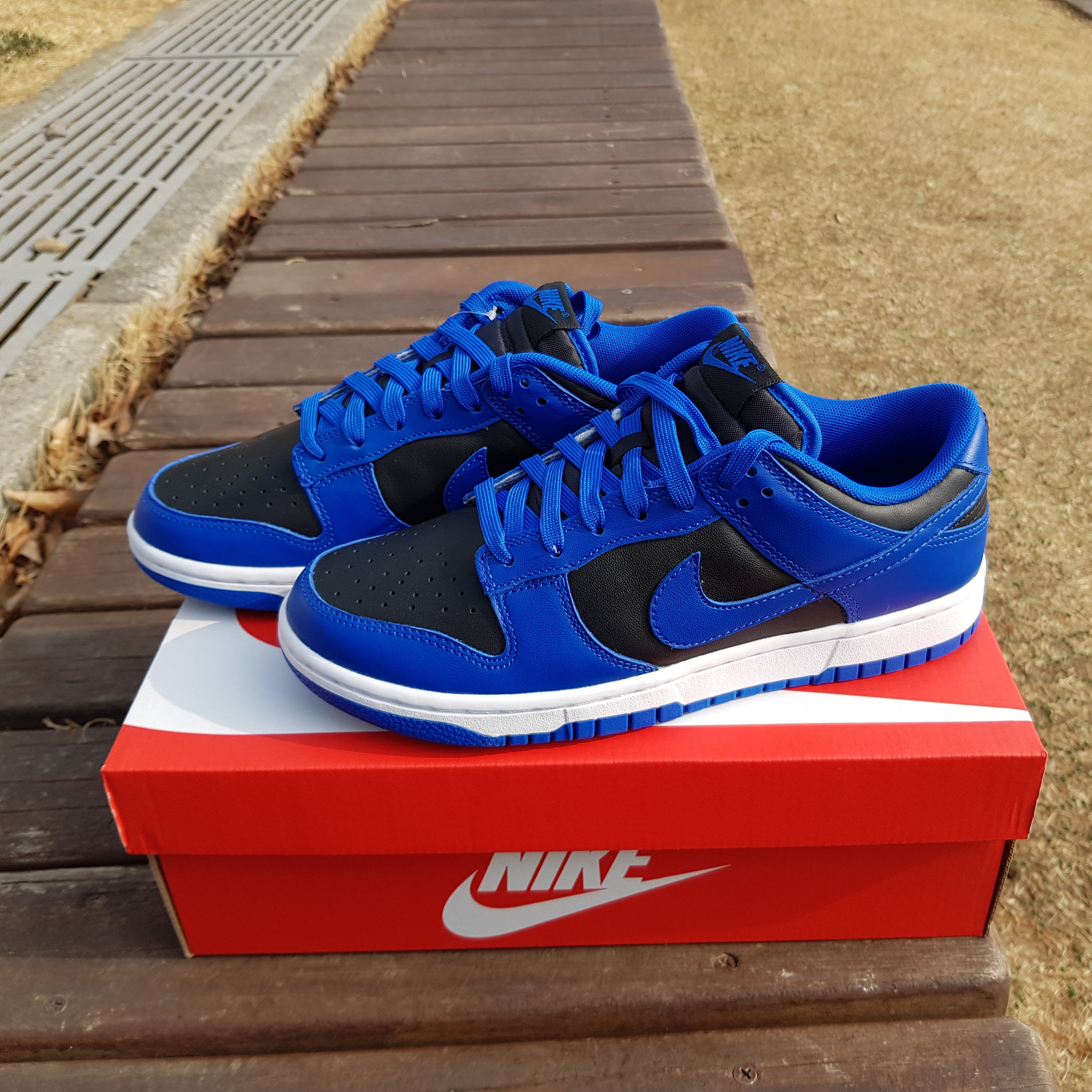 Nike Dunk Low Retro Hyper Cobalt 착용 스타일