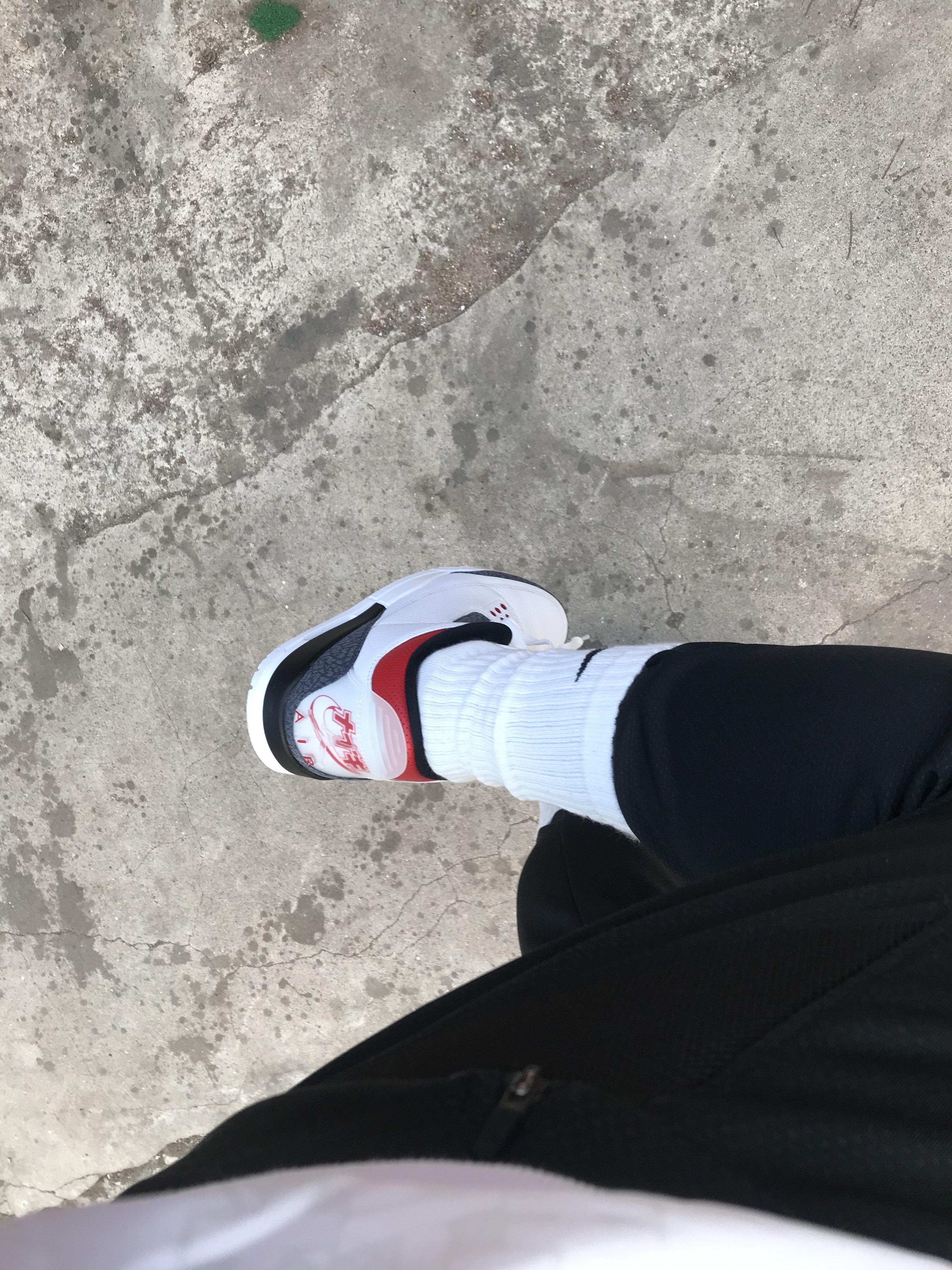 Jordan 3 Retro SE-T CO.JP Fire Red Denim 착용 스타일 - 3