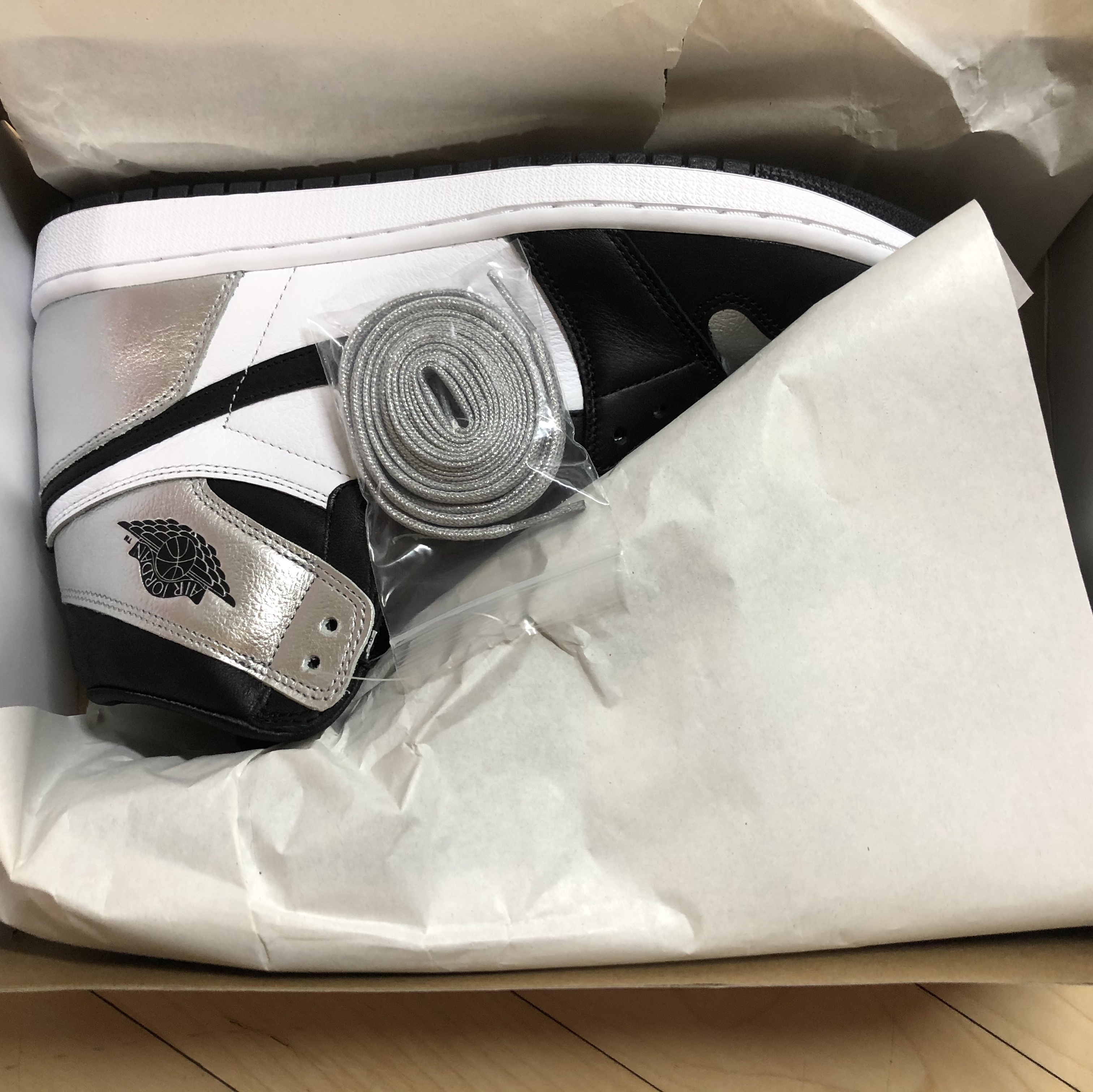 (W) Jordan 1 Retro High OG Silver Toe, Essentials Sweatpants Cement - 20FW 착용 스타일 - 3