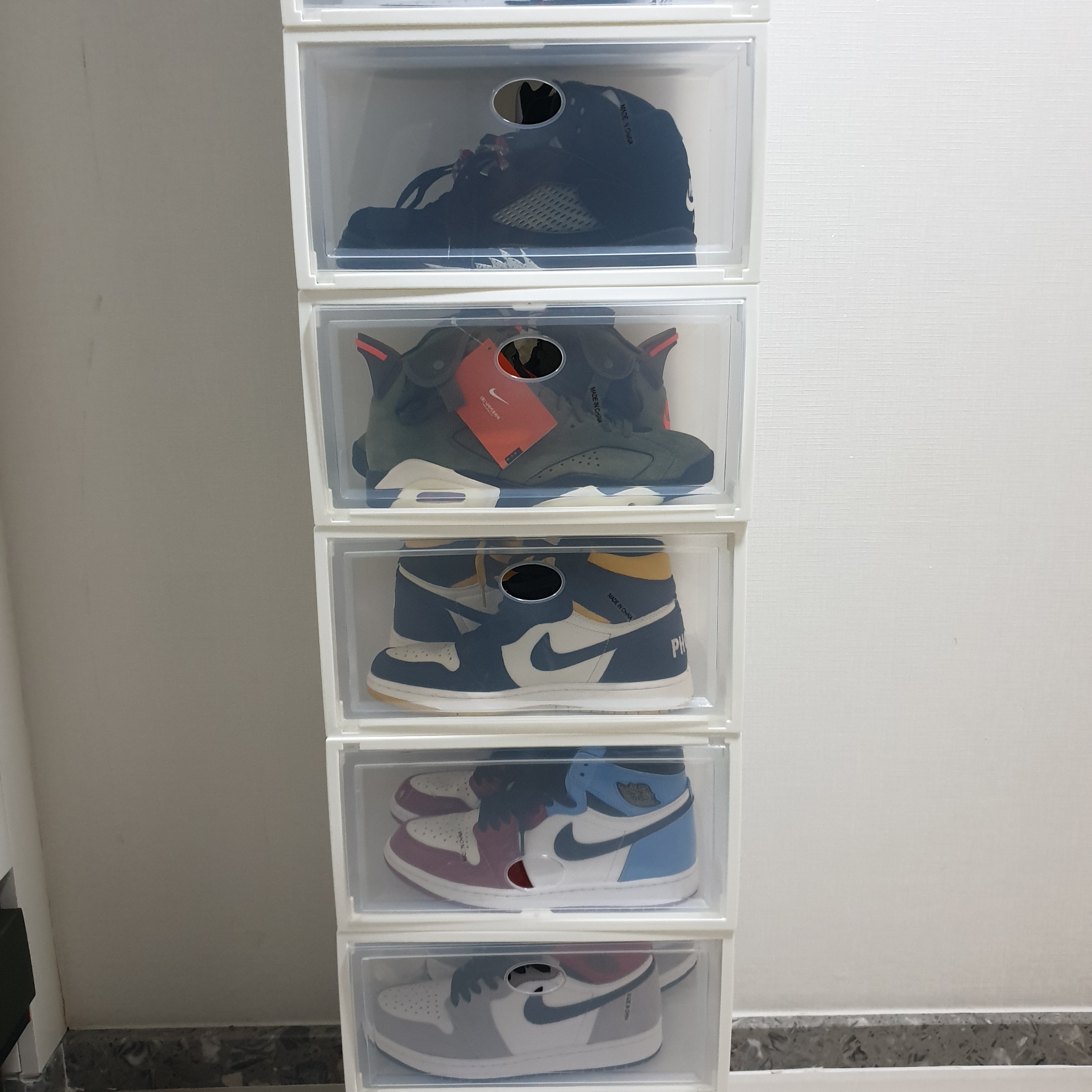 Jordan 1 Retro High Not for Resale Varsity Maize 착용 스타일