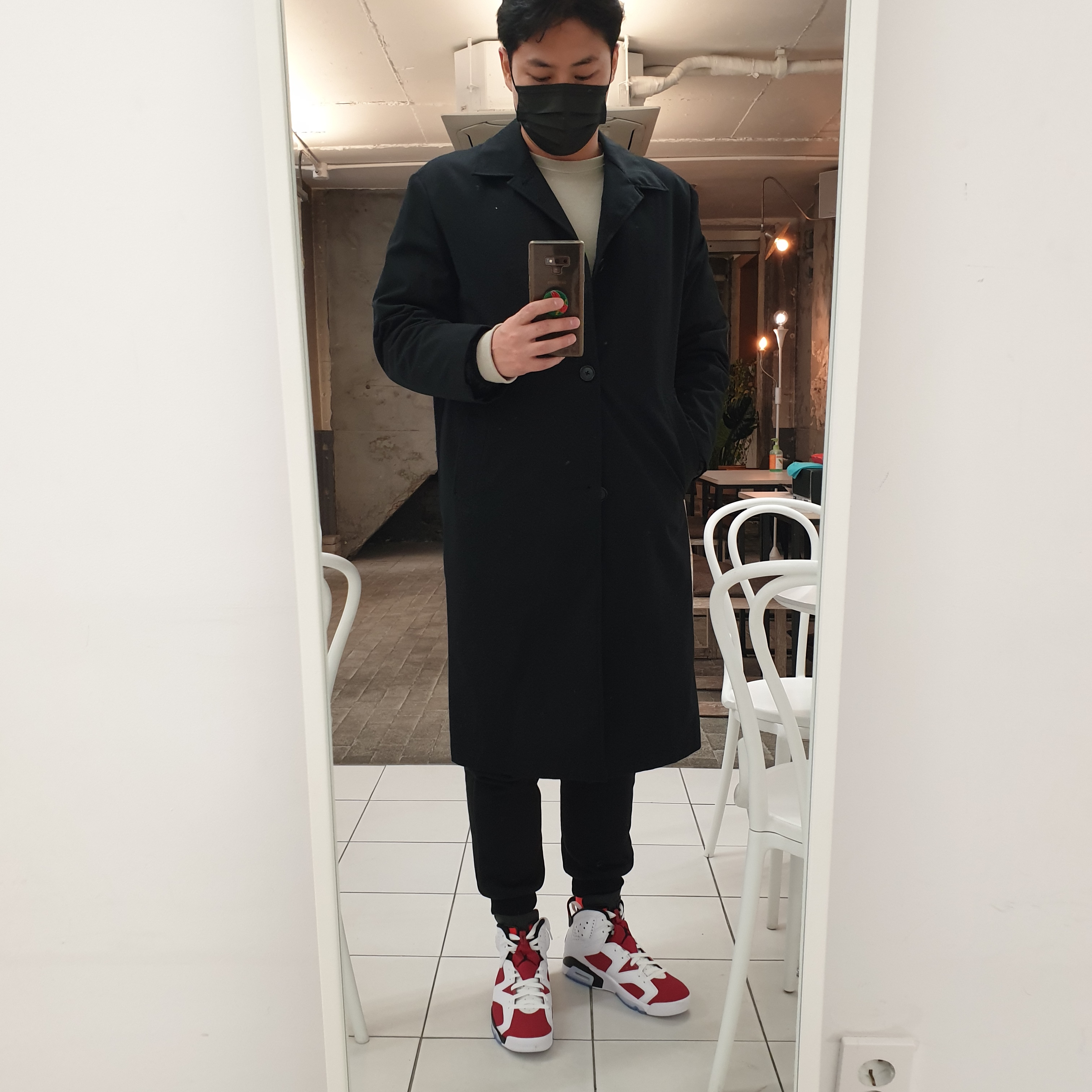 Jordan 6 Retro Carmine 2021 착용 스타일 - 2