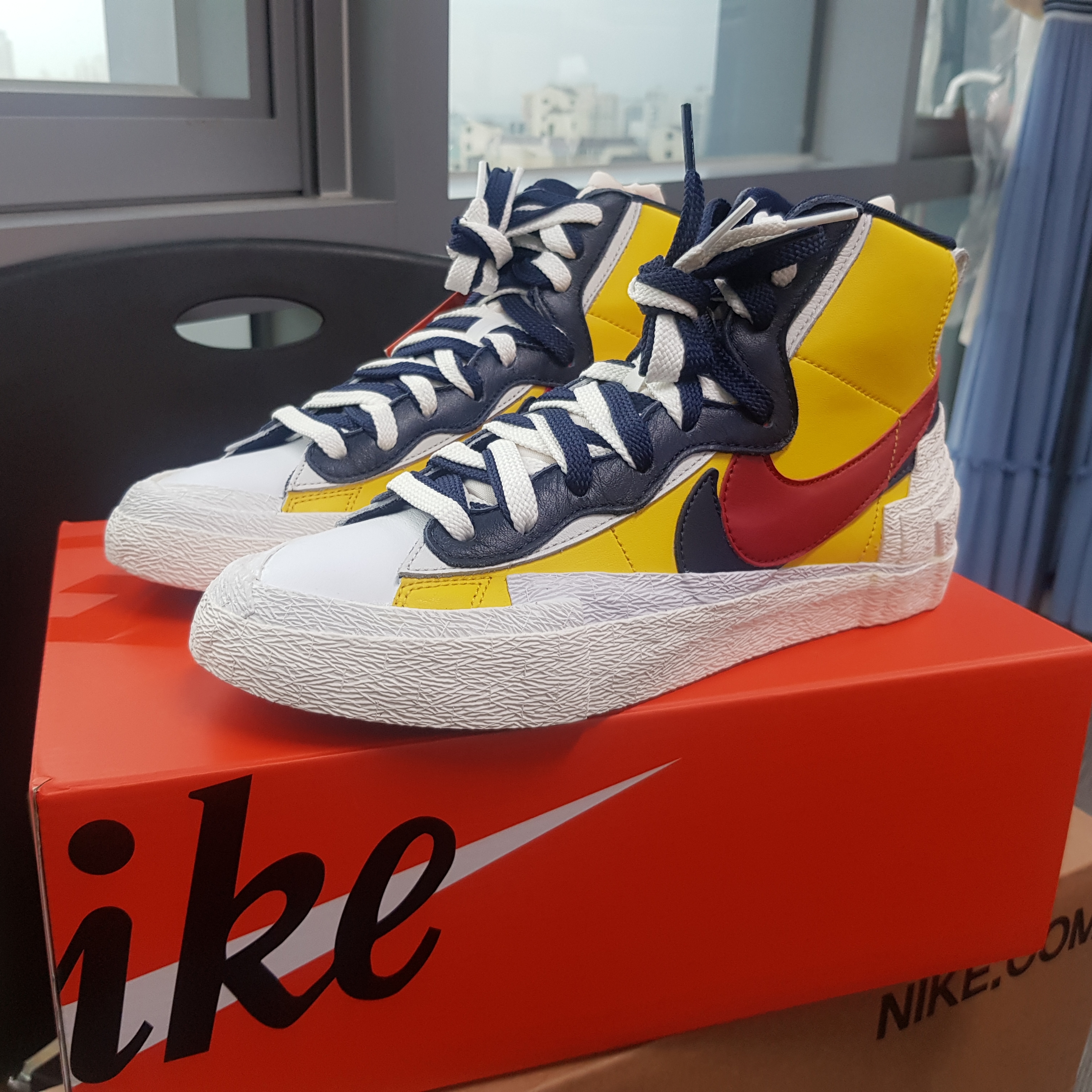 Nike x Sacai Blazer Mid Snow Beach 착용 스타일