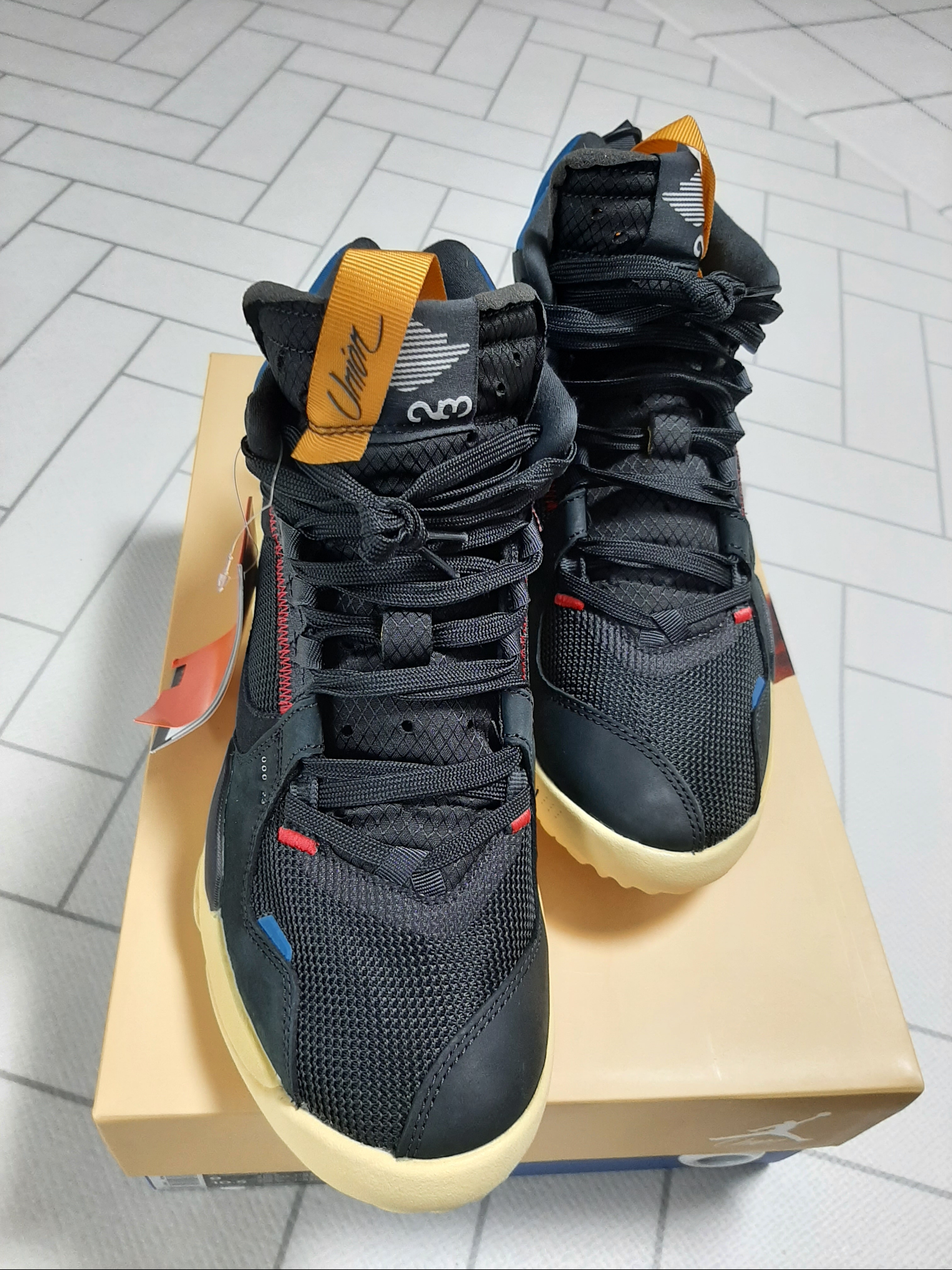 Jordan x Union Delta Mid Off Noir 착용 스타일 - 1