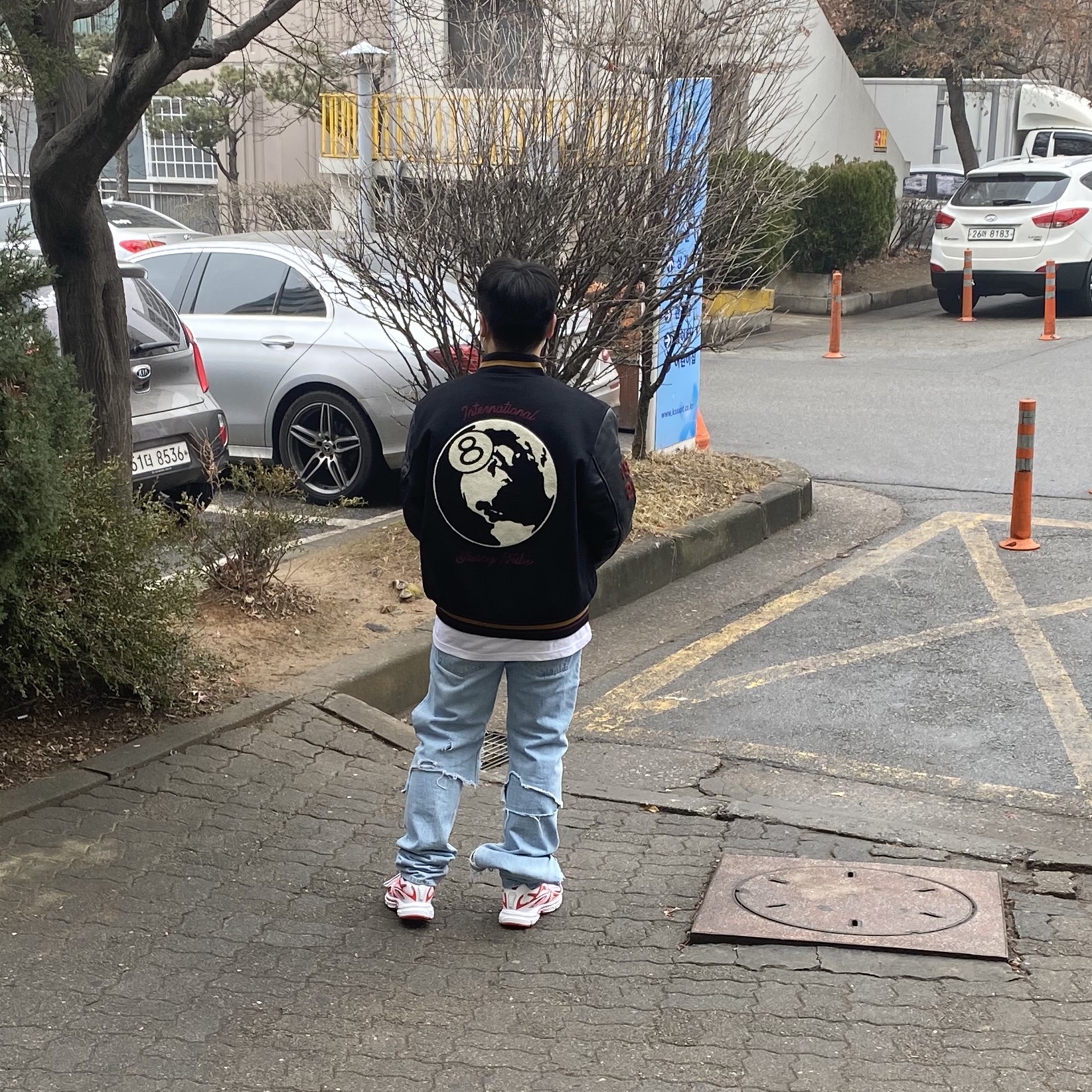 Stussy 40th Anniversary IST Jacket (Ny.LT.La), Reebok x Kanghyuk Premier Road Modern White Red  착용 스타일