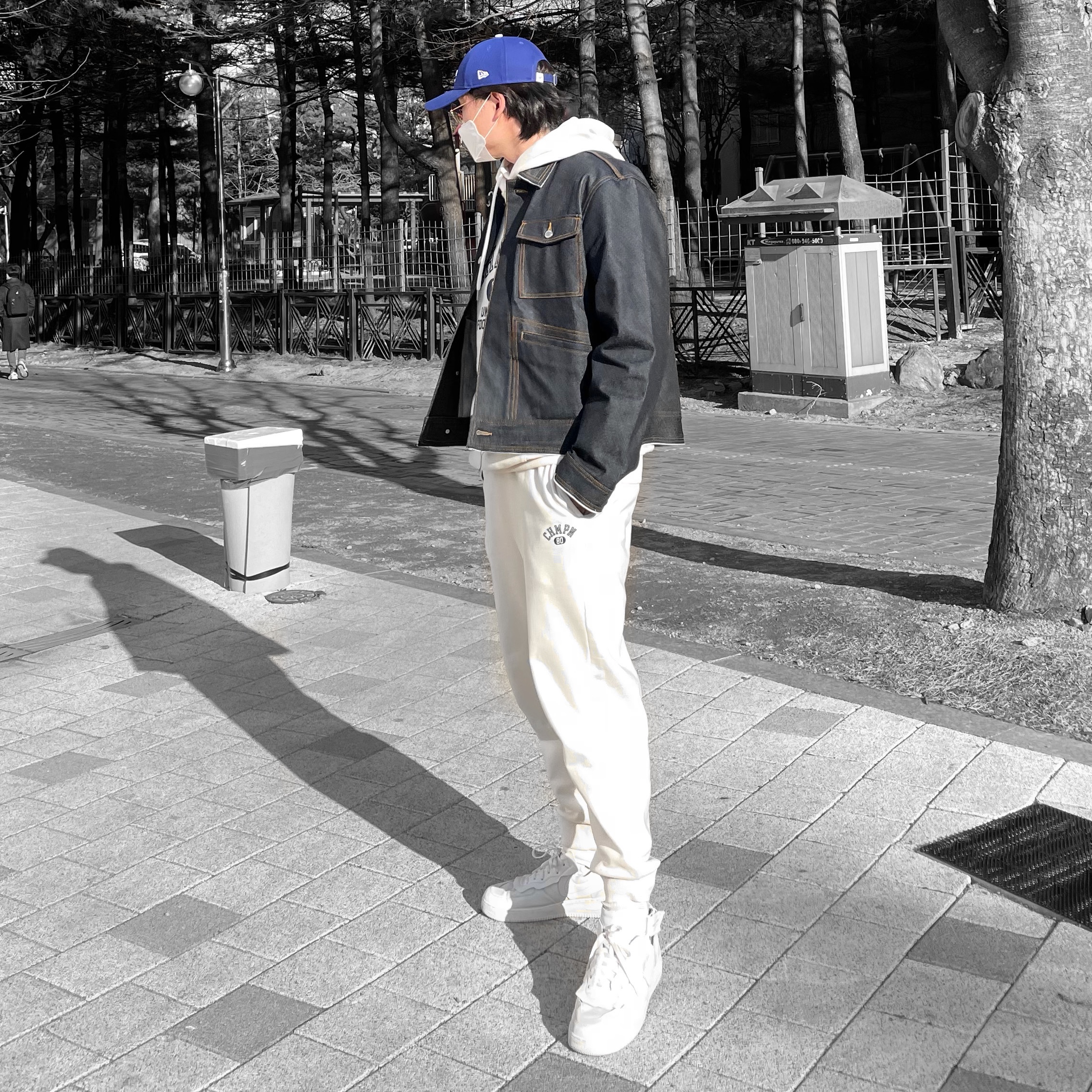 Nike x Comme des Garcons Homme Plus Air Force Mid White 착용 스타일 - 3