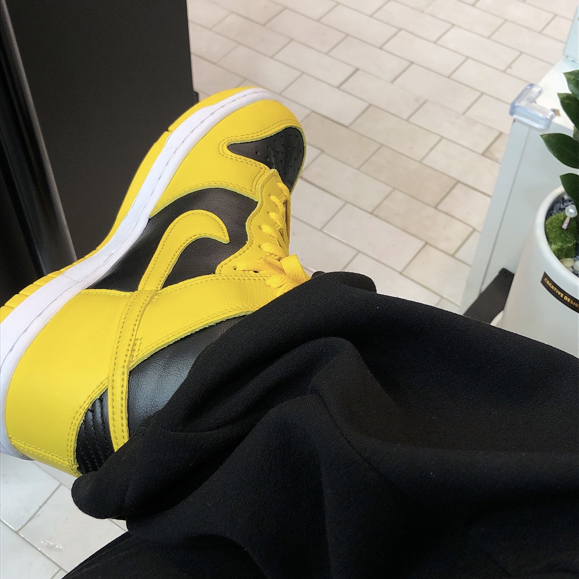 Nike Dunk High SP Varsity Maize 착용 스타일 - 3