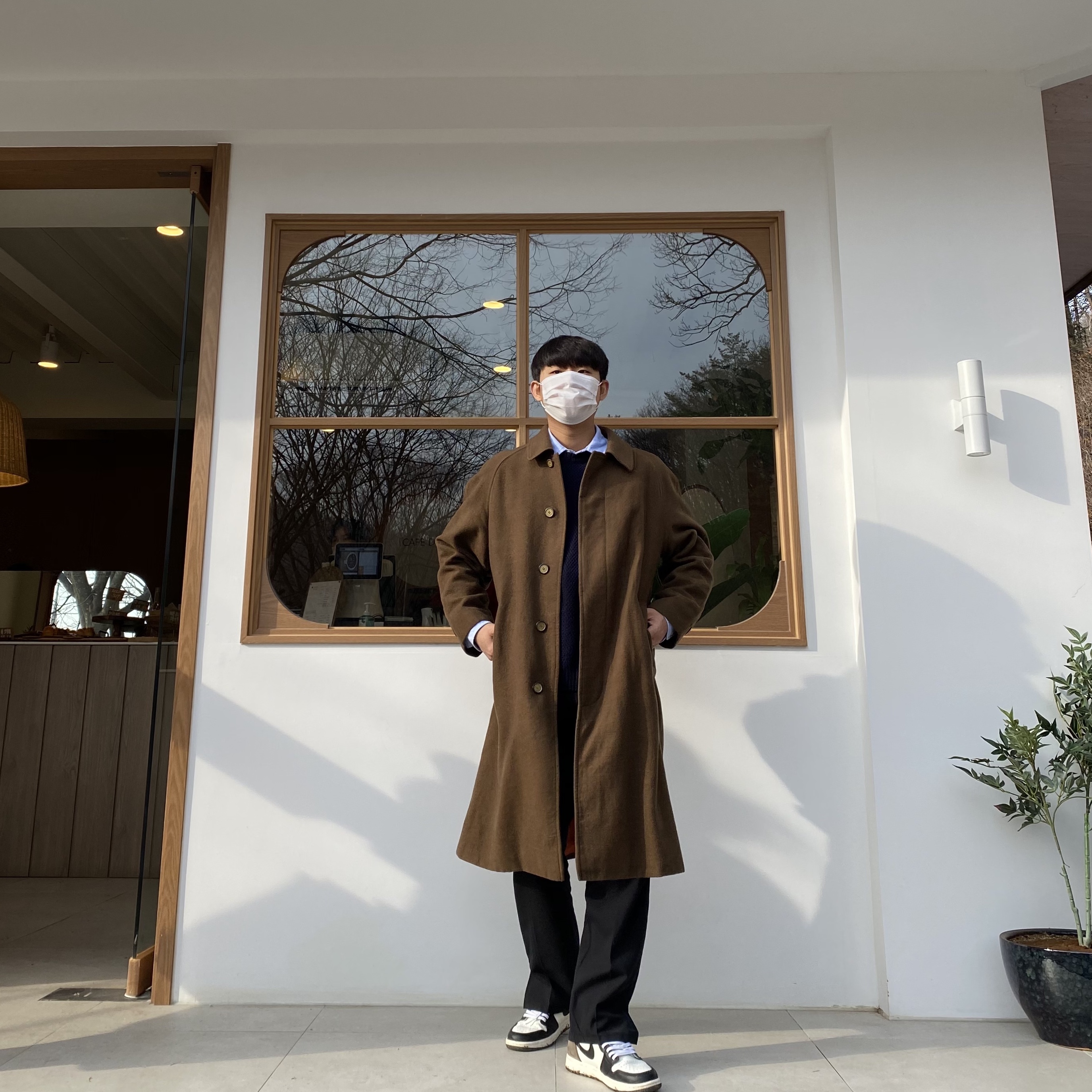 Jordan 1 Retro High OG Black Mocha 착용 스타일