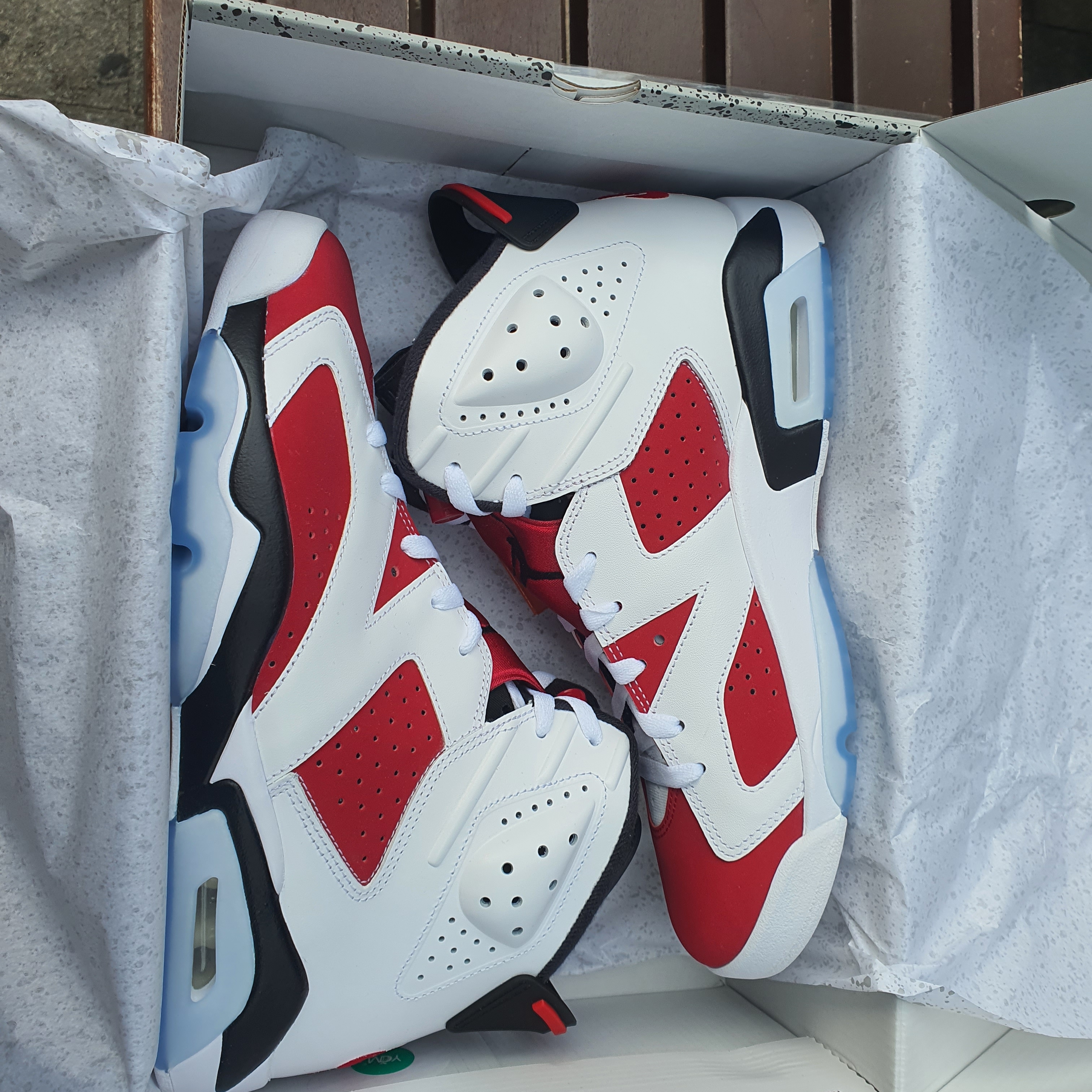 Jordan 6 Retro Carmine 2021 착용 스타일