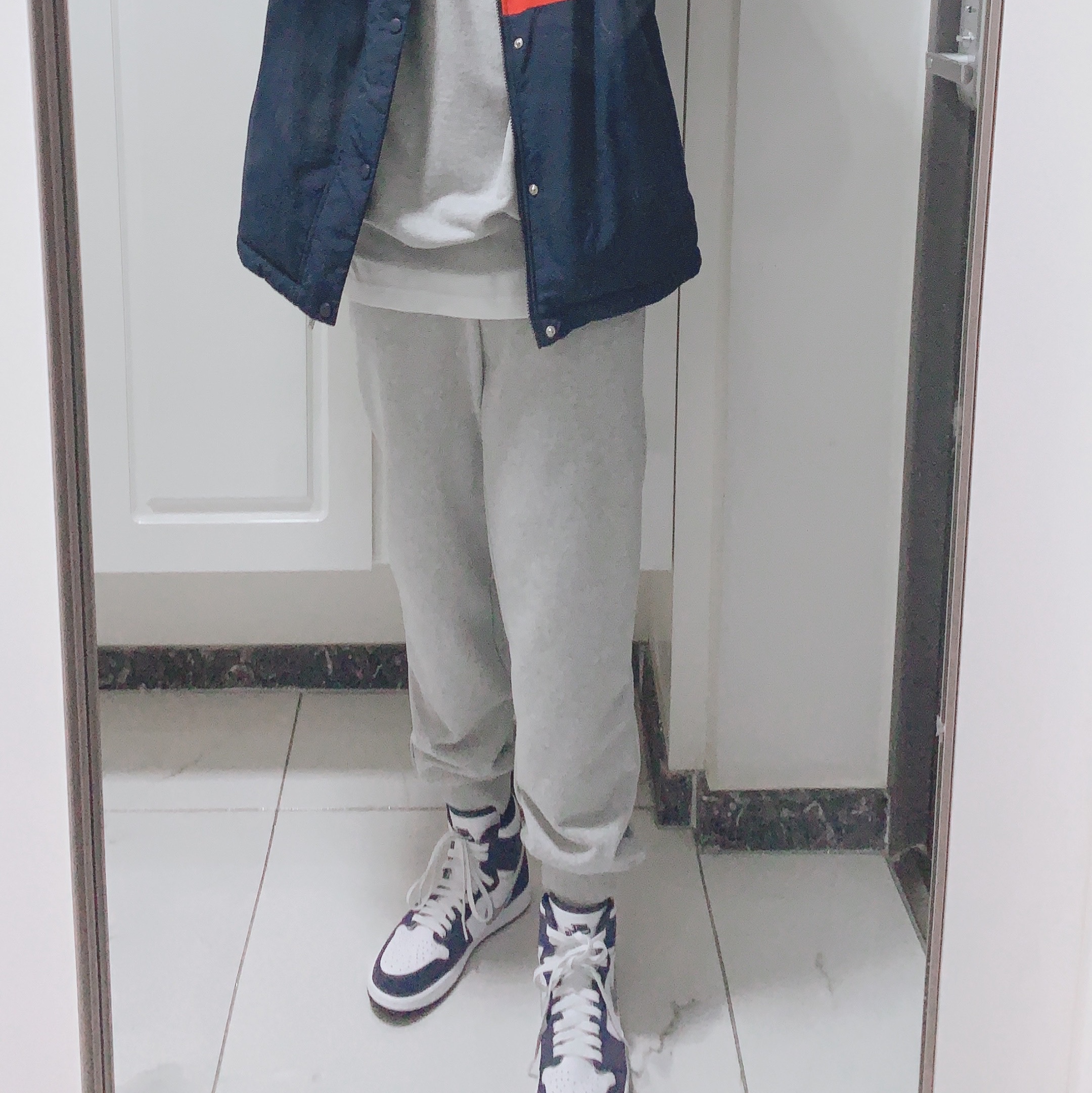 Jordan 1 Retro High OG CO.JP Midnight Navy 착용 스타일 - 1