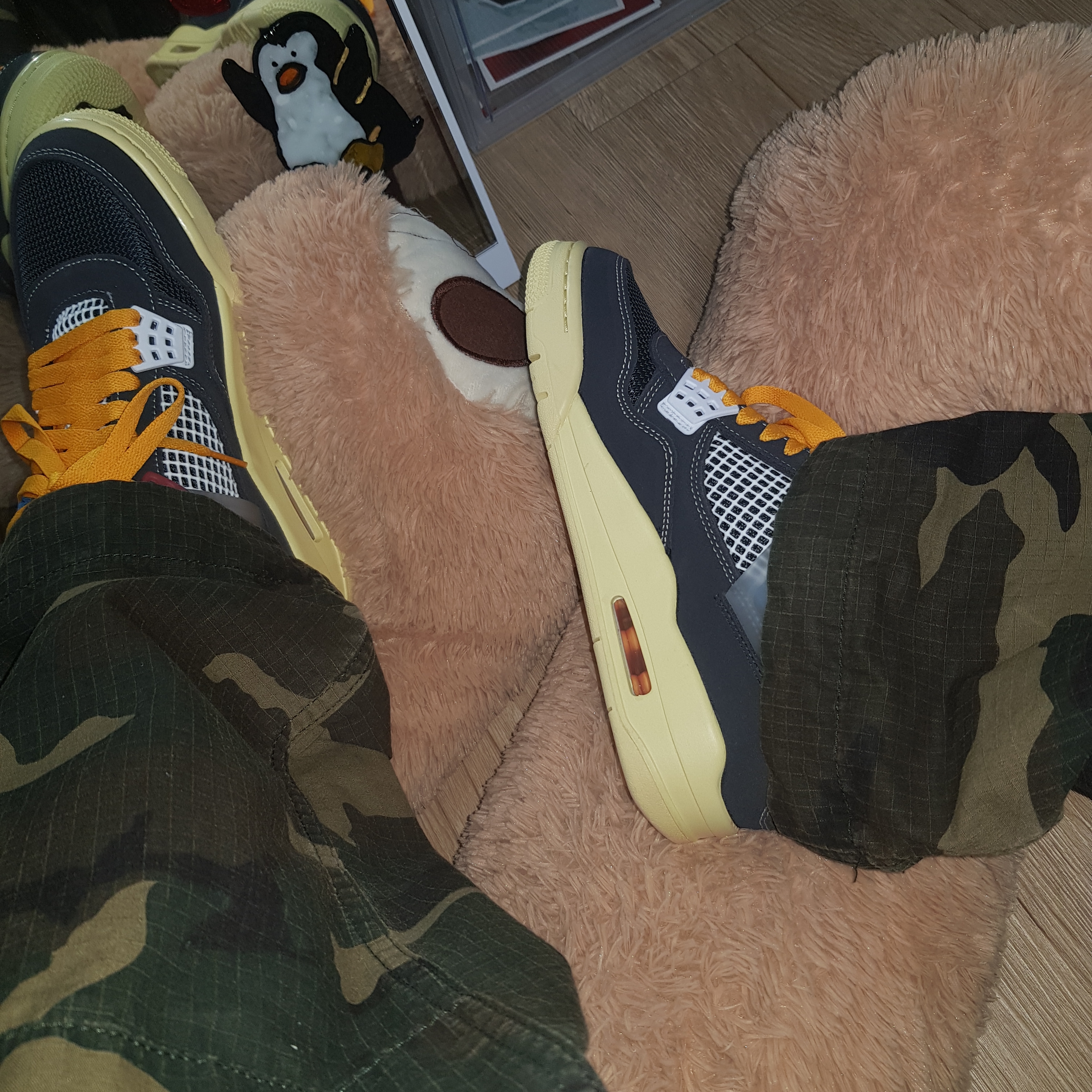 Jordan 4 x Union Retro Off Noir, Palace x Arc'teryx Beanie Teal - 20FW 착용 스타일 - 2