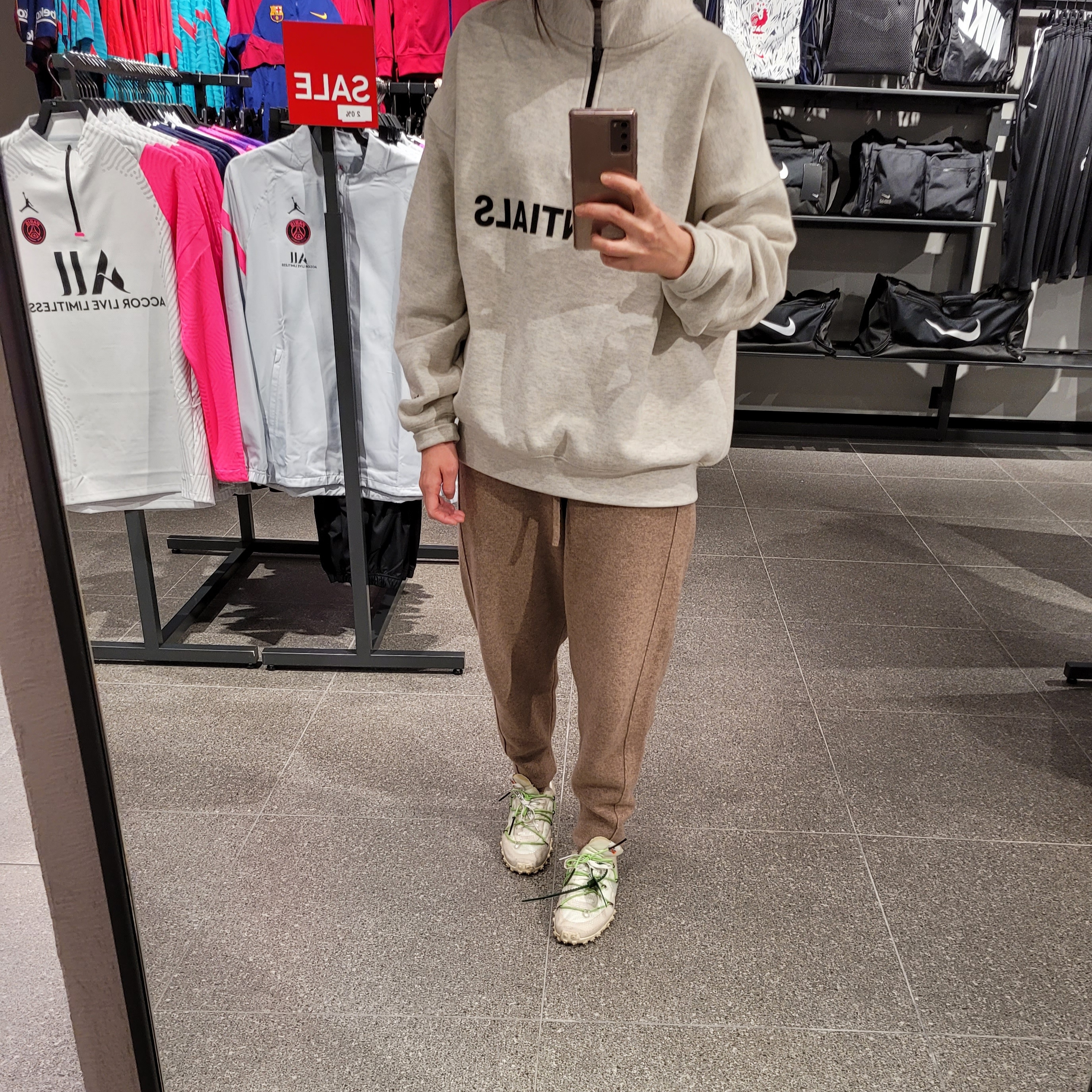(W) Nike x Off-White Waffle Racer White, Essentials Half-Zip Pullover Oatmeal/Oatmeal Heather/Light Heather Oatmeal 2020 착용 스타일