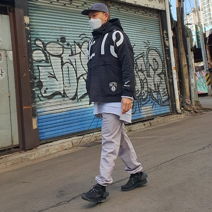(W) Nike x Ambush NBA Collection Nets Jacket - US/EU, Nike x A-Cold-Wall Zoom Vomero 5 Black 착용 스타일 - 1