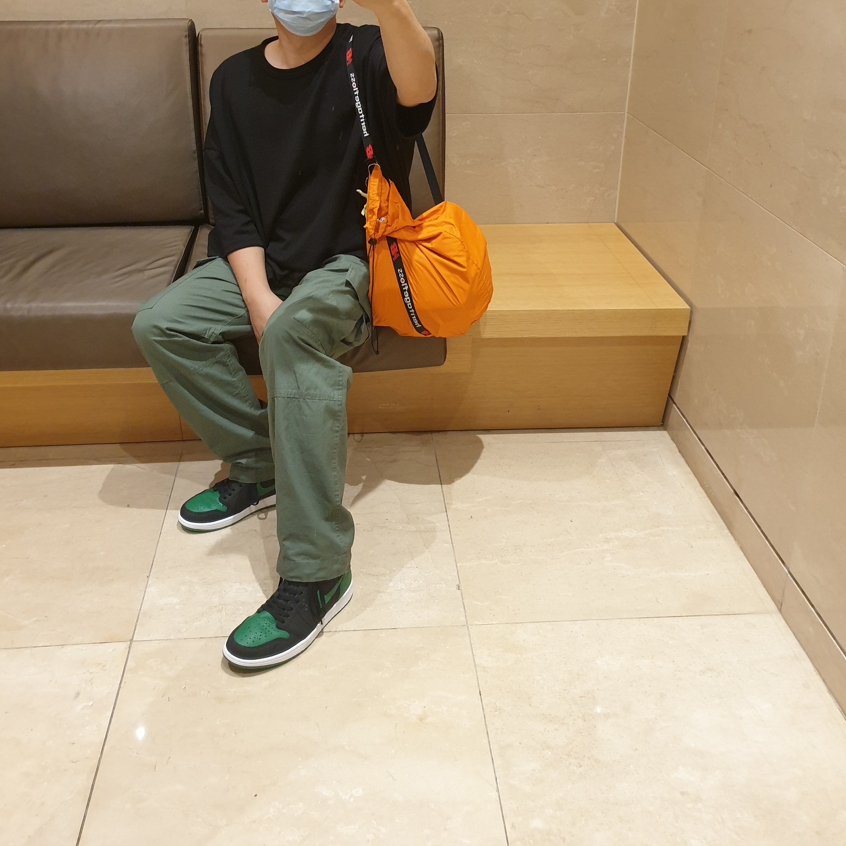 Jordan 1 Retro High OG Pine Green Black 착용 스타일