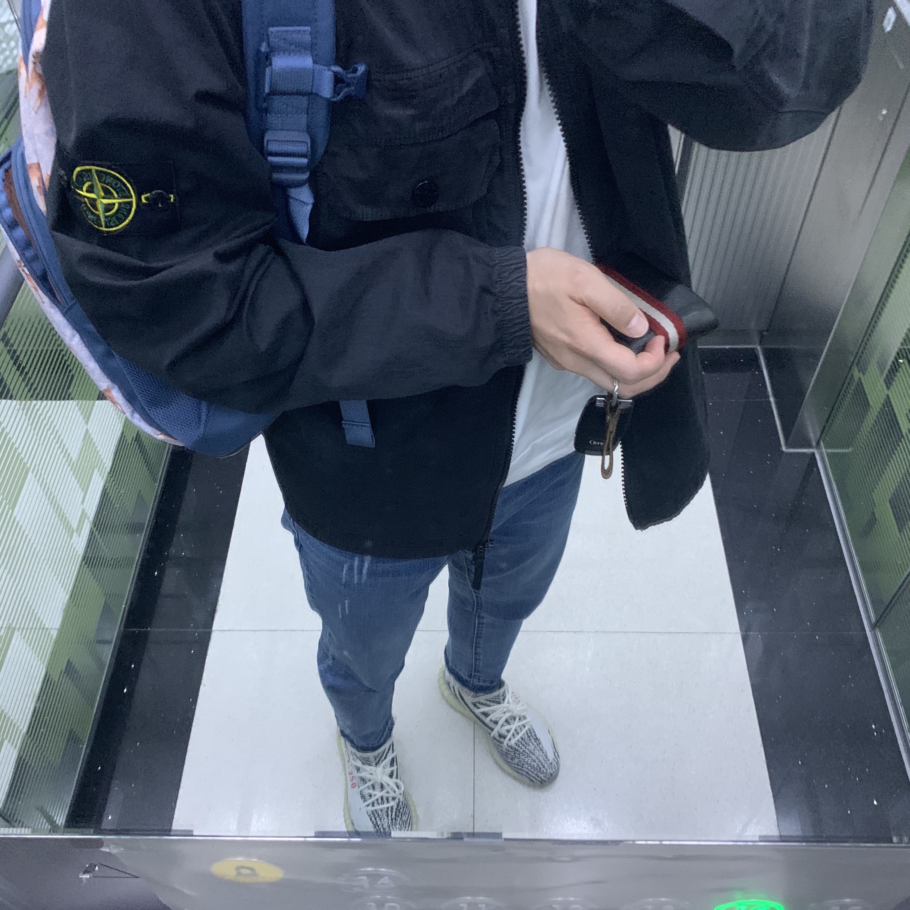 Adidas Yeezy Boost 350 V2 Zebra 2017/2019/2020 착용 스타일