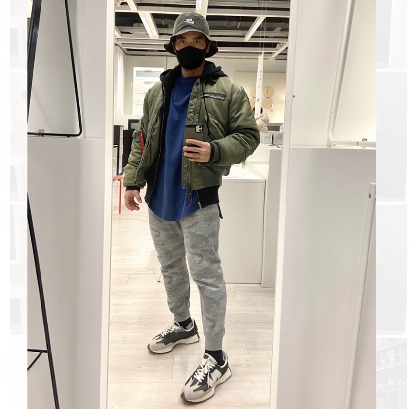 (W) New Balance 327 Oak Leaf Green 착용 스타일 - 3