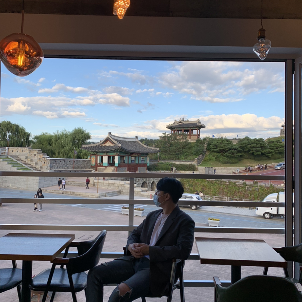 KREAM 프로필 이미지