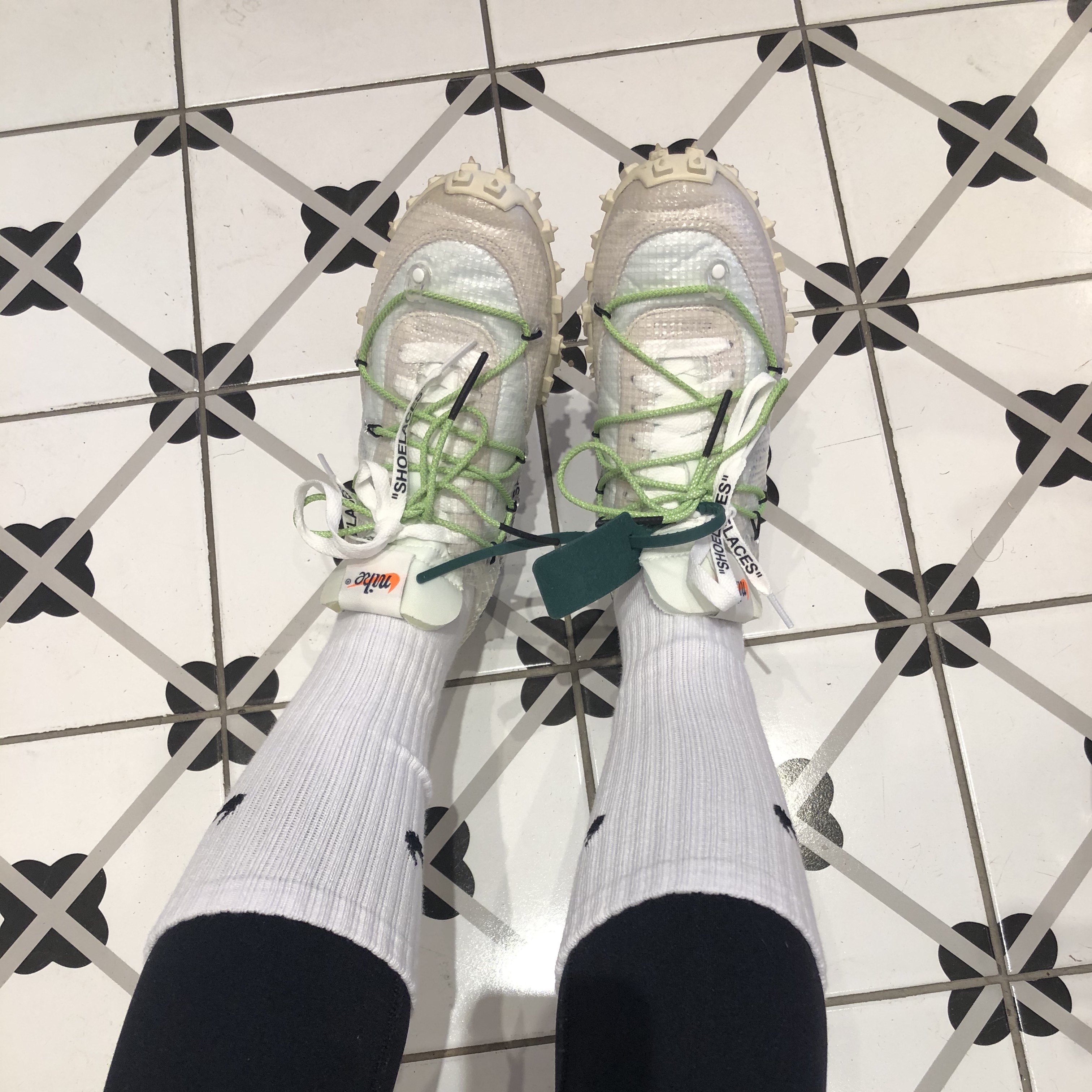 (W) Nike x Off-White Waffle Racer White 착용 스타일 - 3