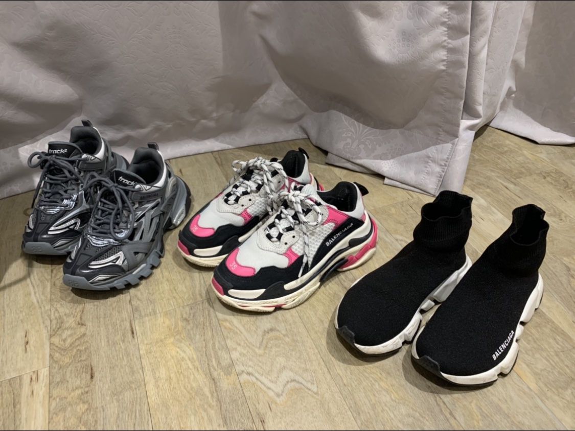 (W) Balenciaga Speed Trainer Black White 2020, (W) Balenciaga Triple S Trainer Neon Pink 착용 스타일