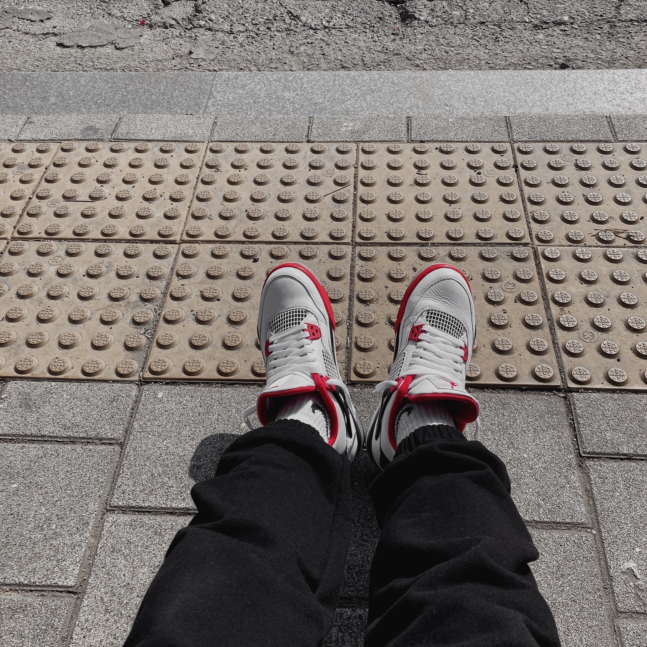 (GS) Jordan 4 Retro OG Fire Red 2020 착용 스타일