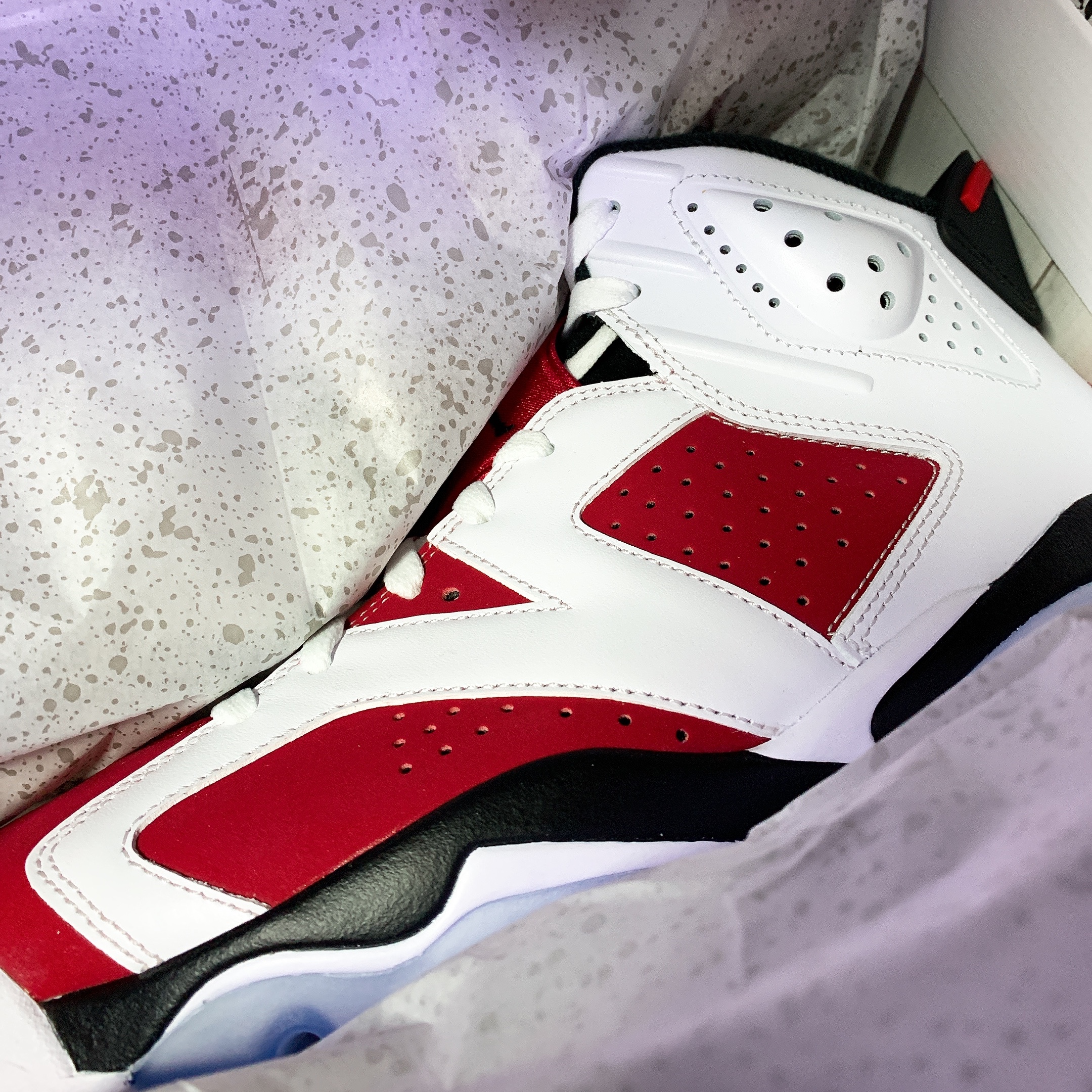 Jordan 6 Retro Carmine 2021 착용 스타일