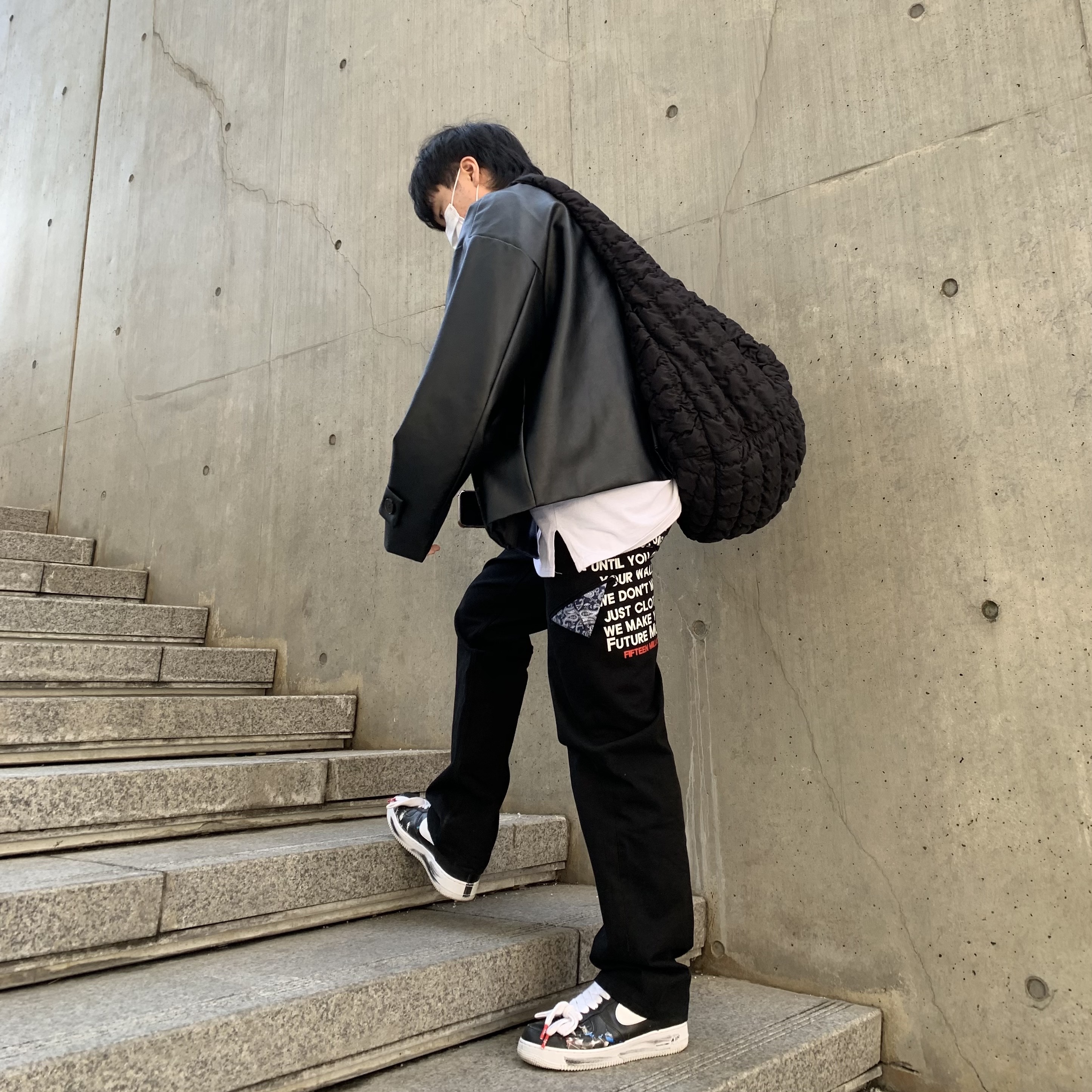 Nike x Peaceminusone Air Force 1 Low Para-Noise 착용 스타일