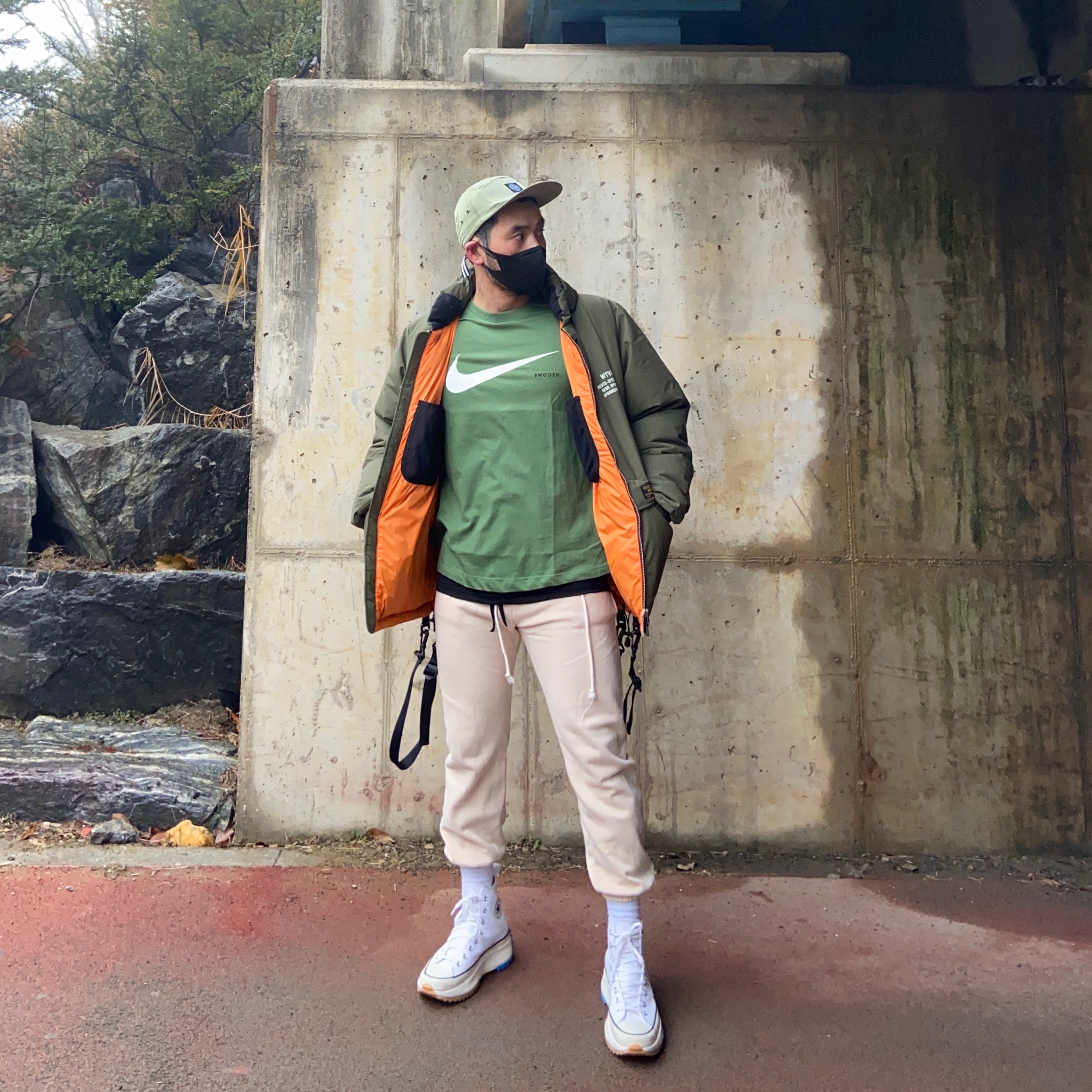 Converse x JW Anderson Run Star Hike Hi White 착용 스타일 - 1