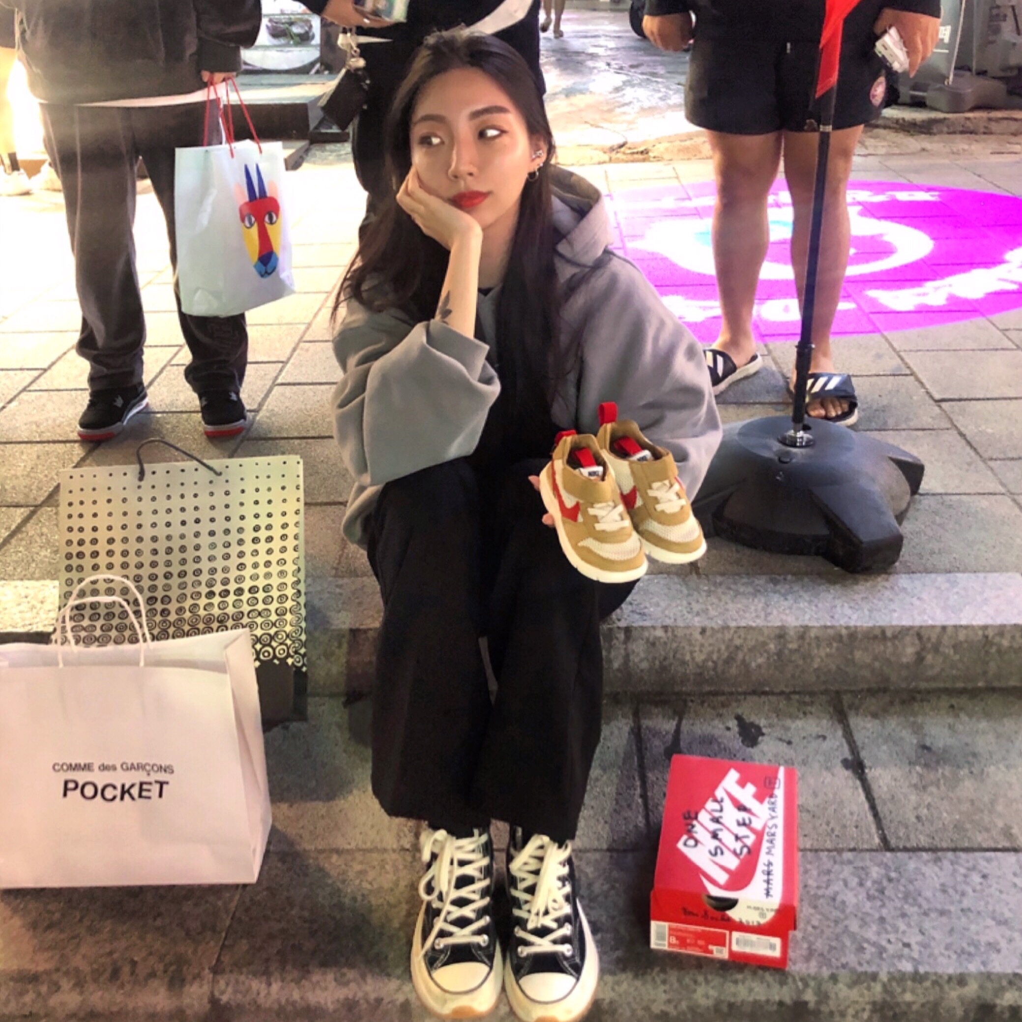 (TD) Nike x Tom Sachs Mars Yard, Converse x JW Anderson Run Star Hike Hi Black 착용 스타일