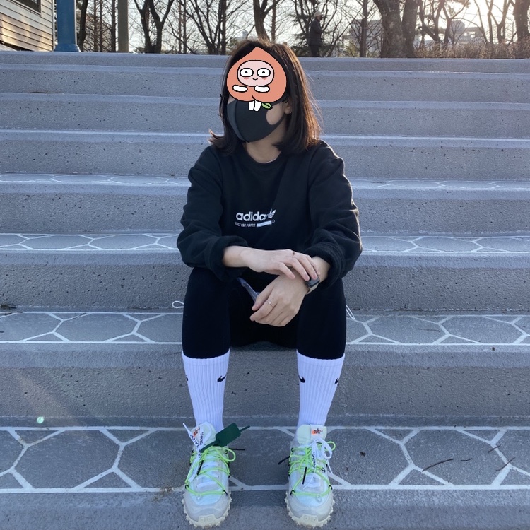 (W) Nike x Off-White Waffle Racer White 착용 스타일 - 1