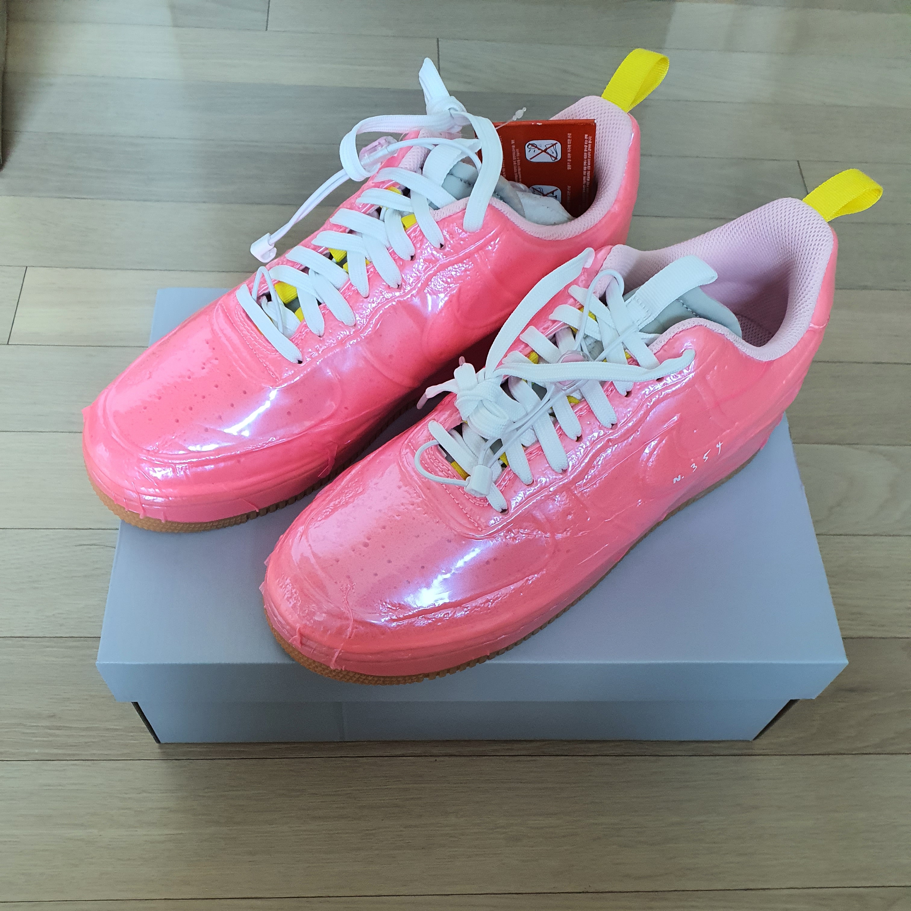 Nike Air Force 1 Experimental Racer Pink 착용 스타일