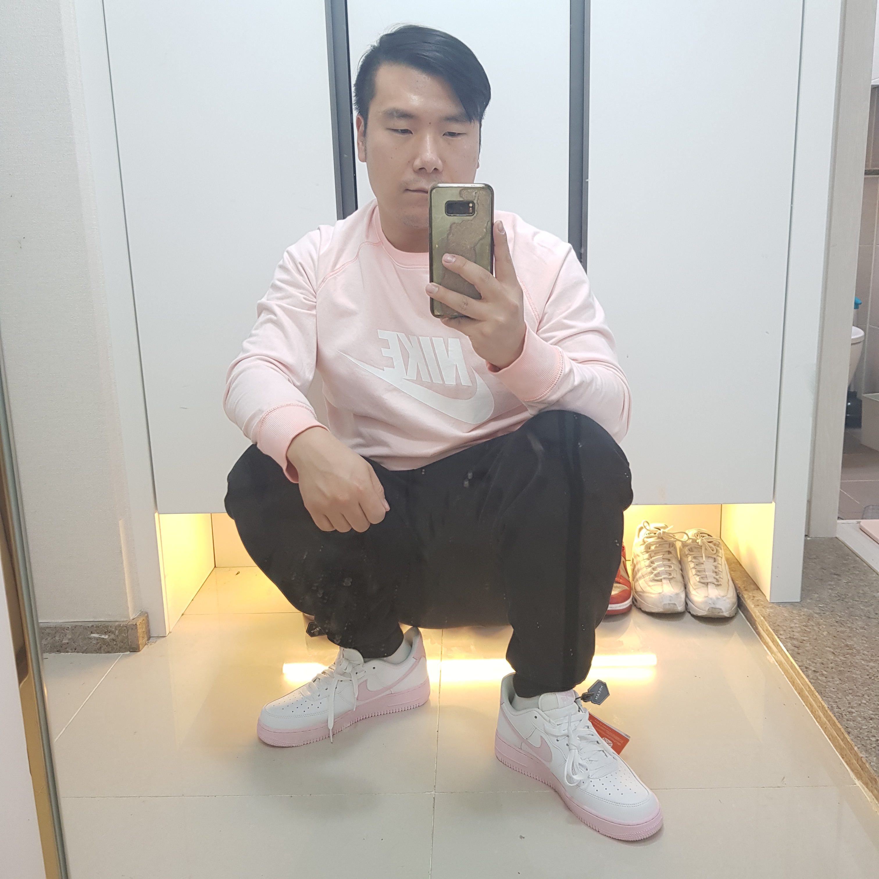 Nike Air Force 1 Low White Pink Midsole 착용 스타일