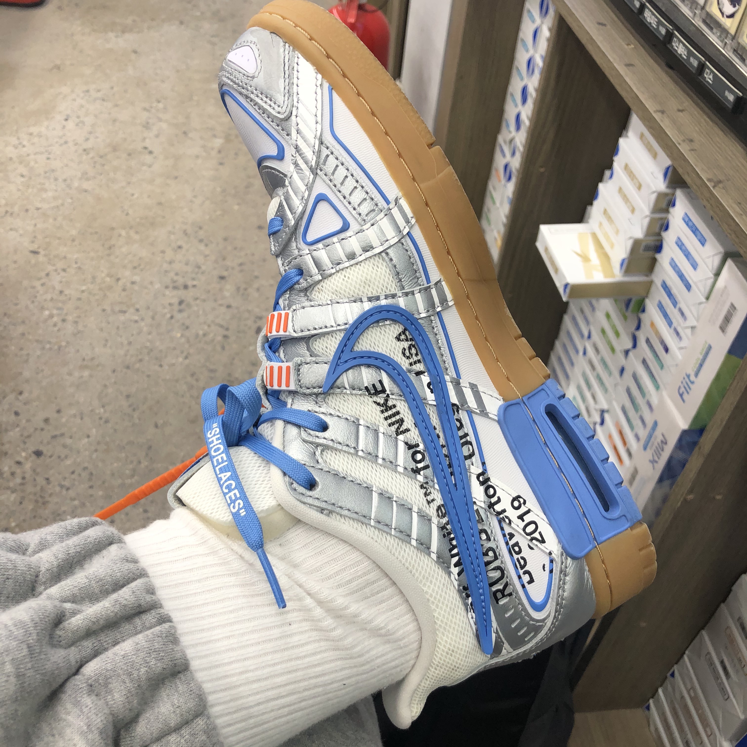 Nike x Off-White Air Rubber Dunk University Blue 착용 스타일 - 2