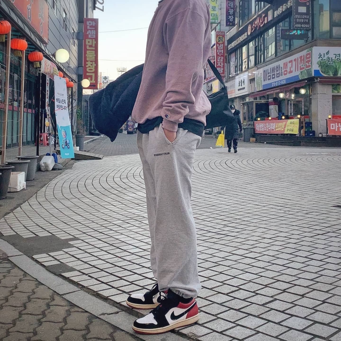Jordan 1 Low Black Toe 착용 스타일 - 1