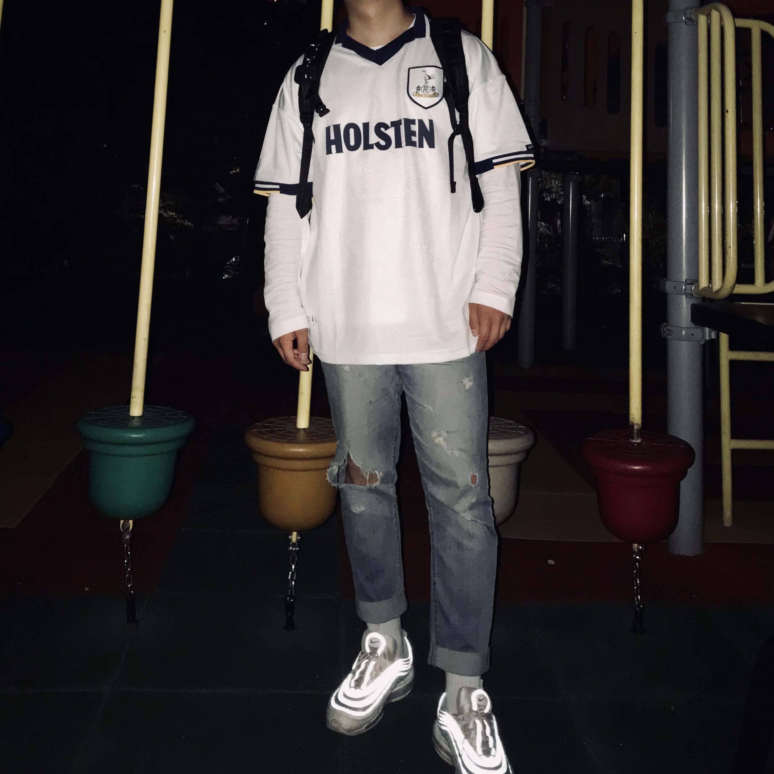 Nike Air Max 97 Triple White Wolf Grey 착용 스타일
