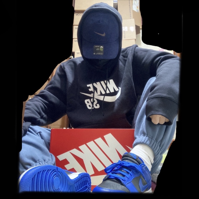 Nike Dunk Low Retro Hyper Cobalt 착용 스타일 - 1