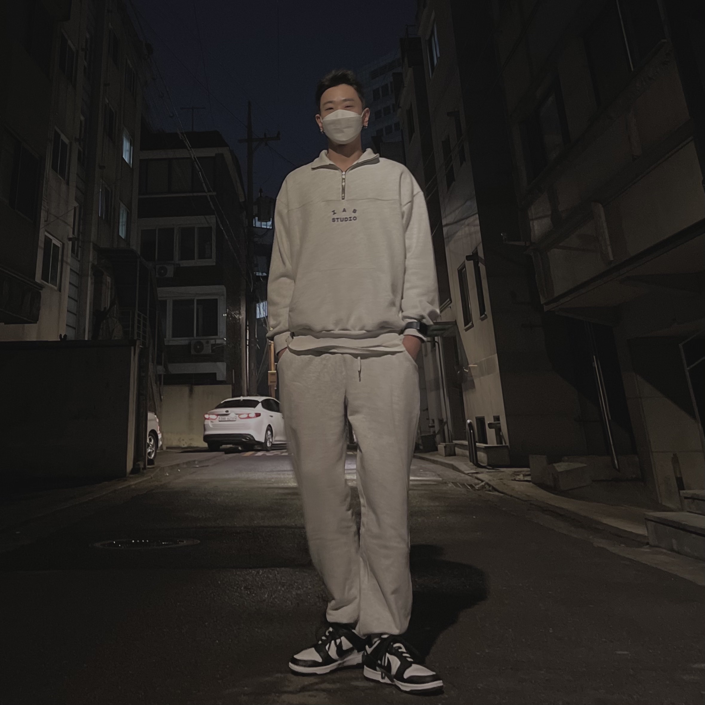 IAB Studio Half Zip Pullover Light Gray, Nike Dunk Low Retro Black 착용 스타일