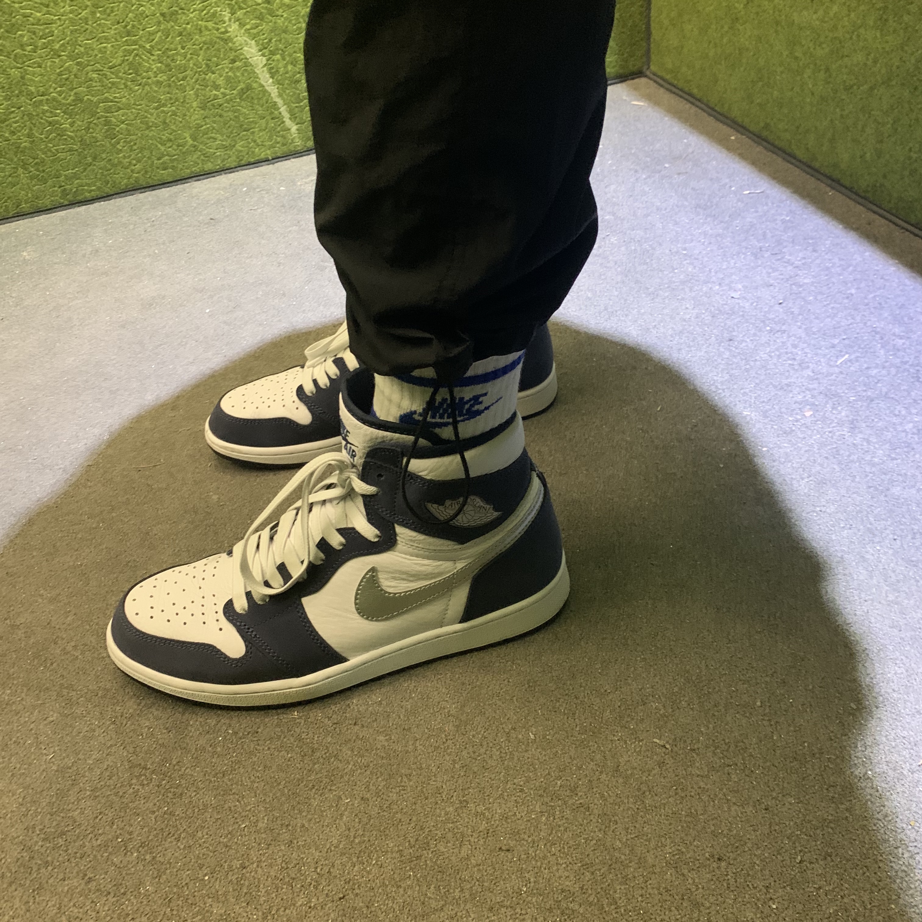 Jordan 1 Retro High OG CO.JP Midnight Navy 착용 스타일