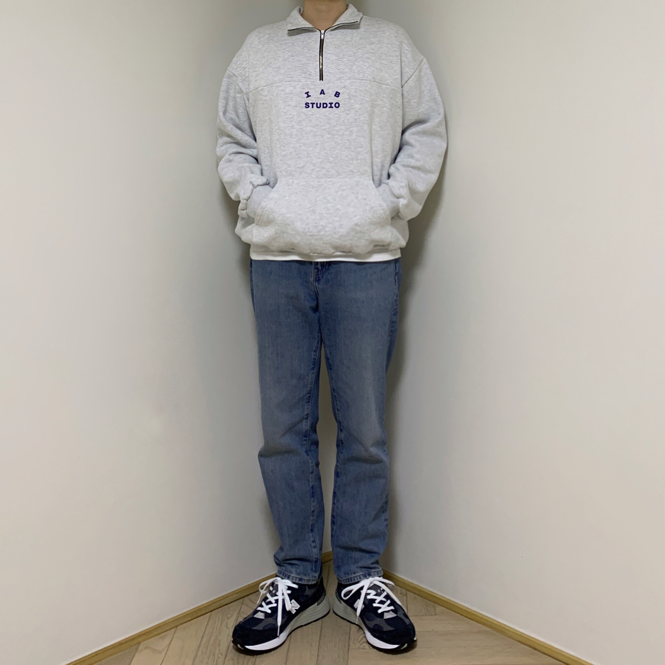 IAB Studio Half Zip Pullover Light Gray, New Balance 992 Made in USA Navy 착용 스타일