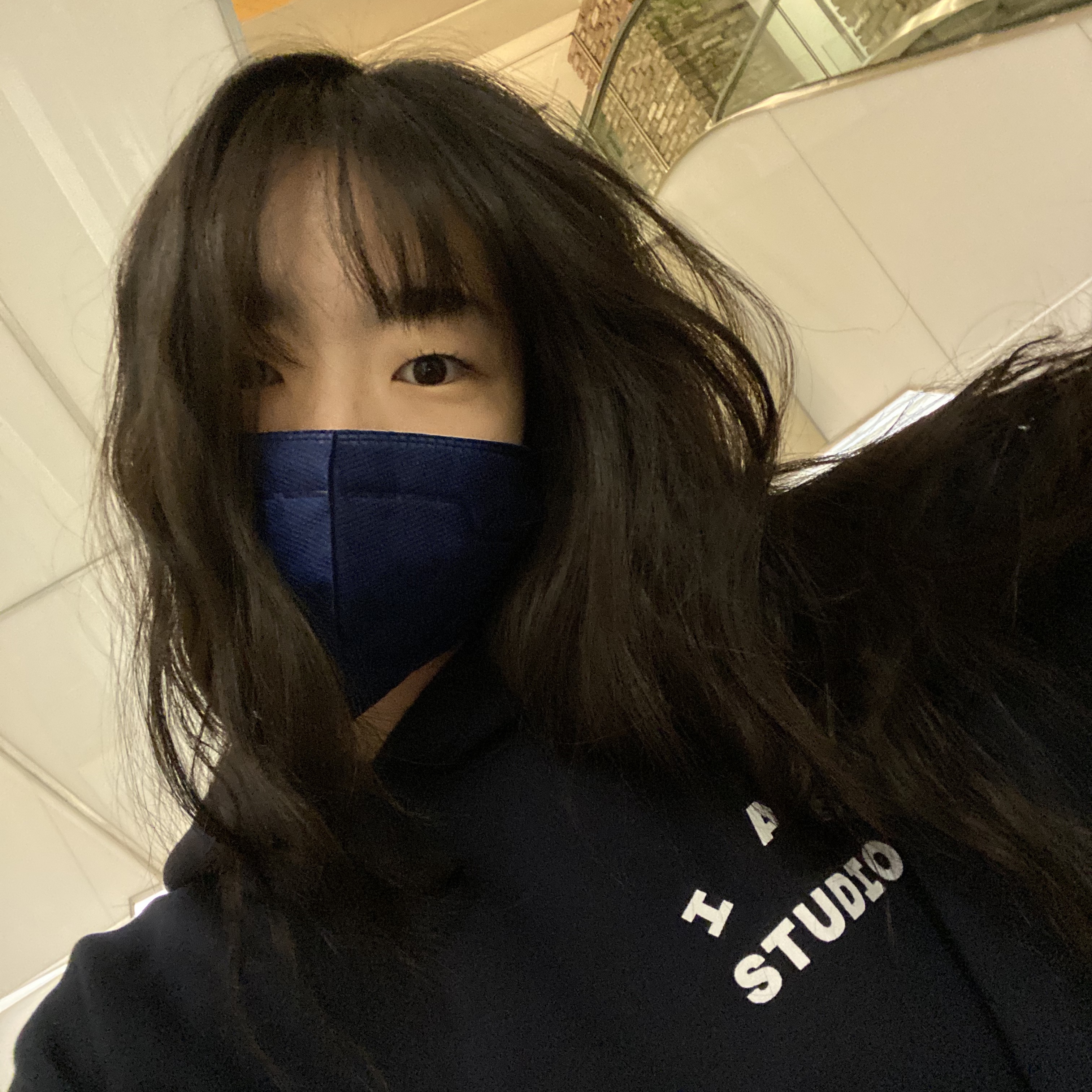 Adidas Yeezy Boost 350 V2 Citrin - Non-Reflective, IAB Studio Hoodie Navy - 21SS 착용 스타일 - 2