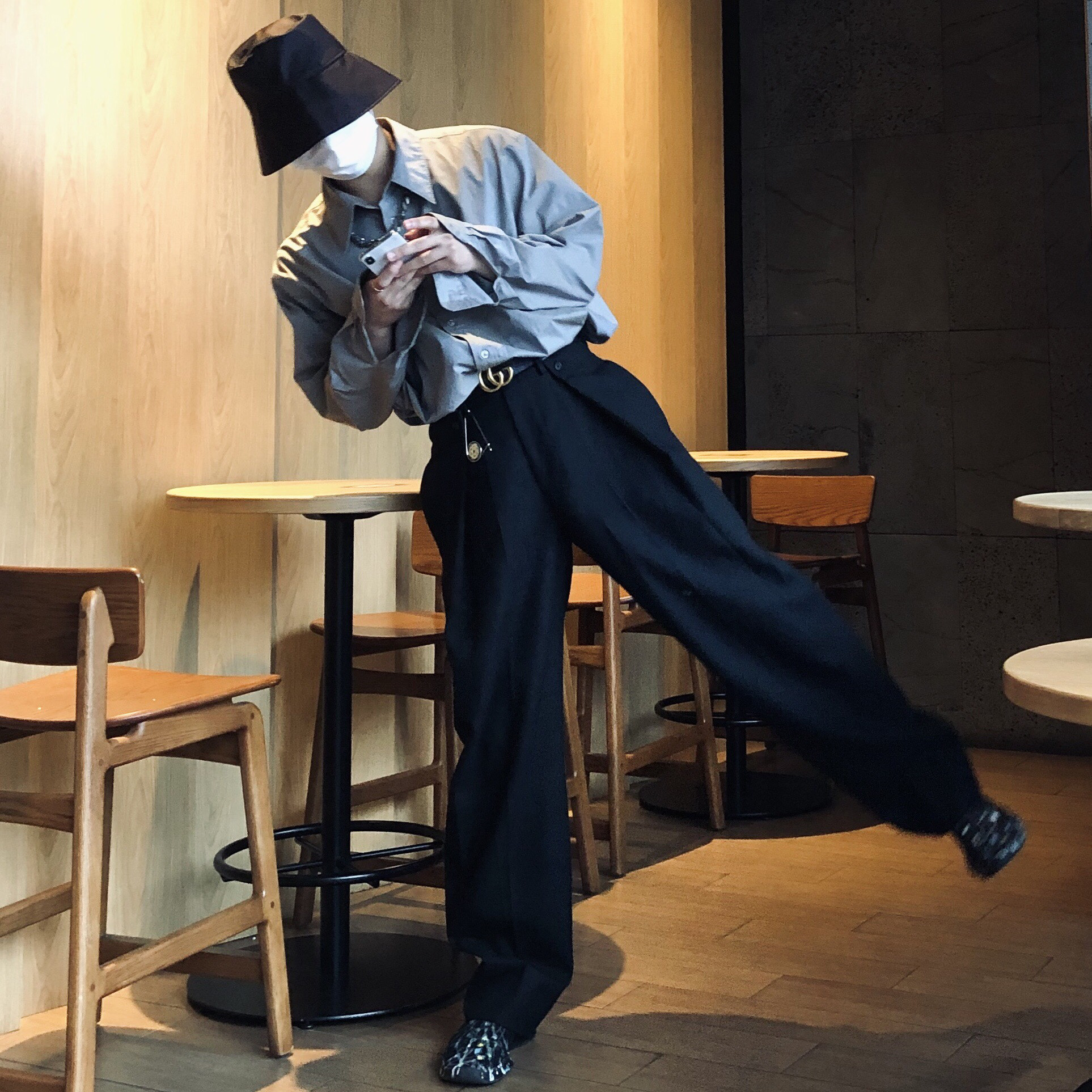 Maison Margiela Dirty Treatment Low Top Sock Runners 착용 스타일 - 1
