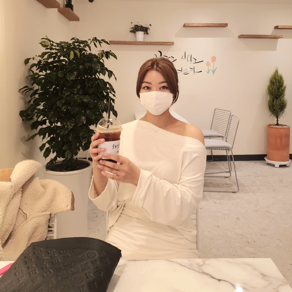 KREAM 프로필 이미지
