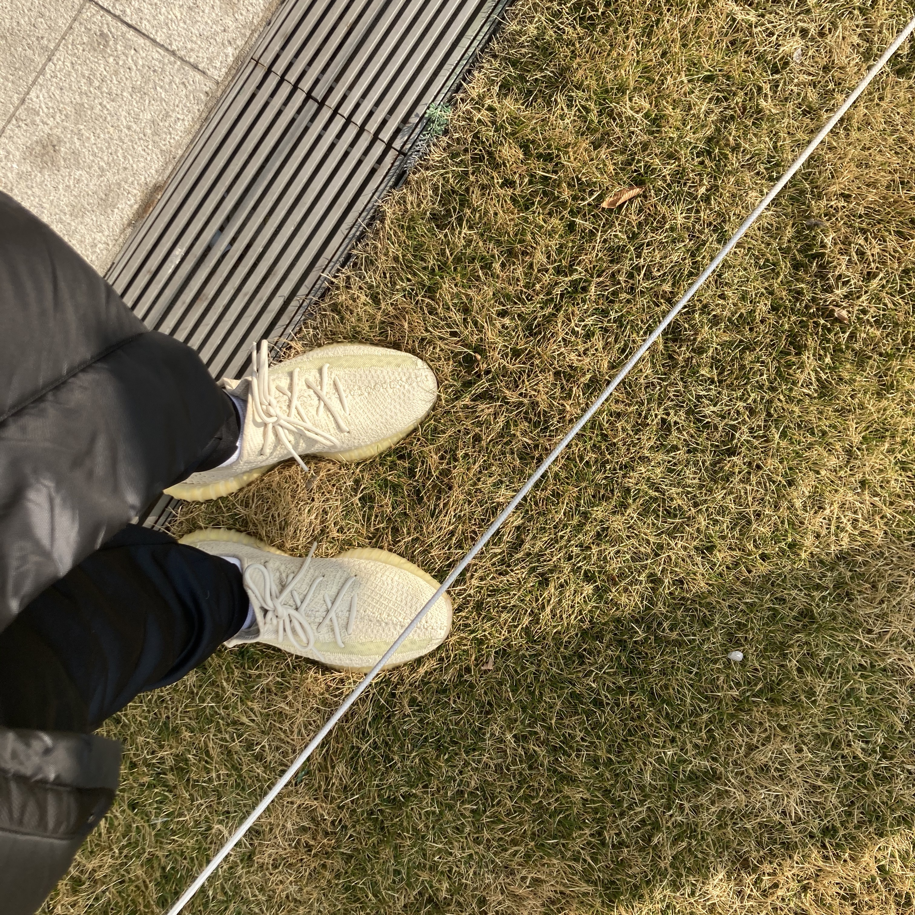 Adidas Yeezy Boost 350 V2 Flax 2020 착용 스타일