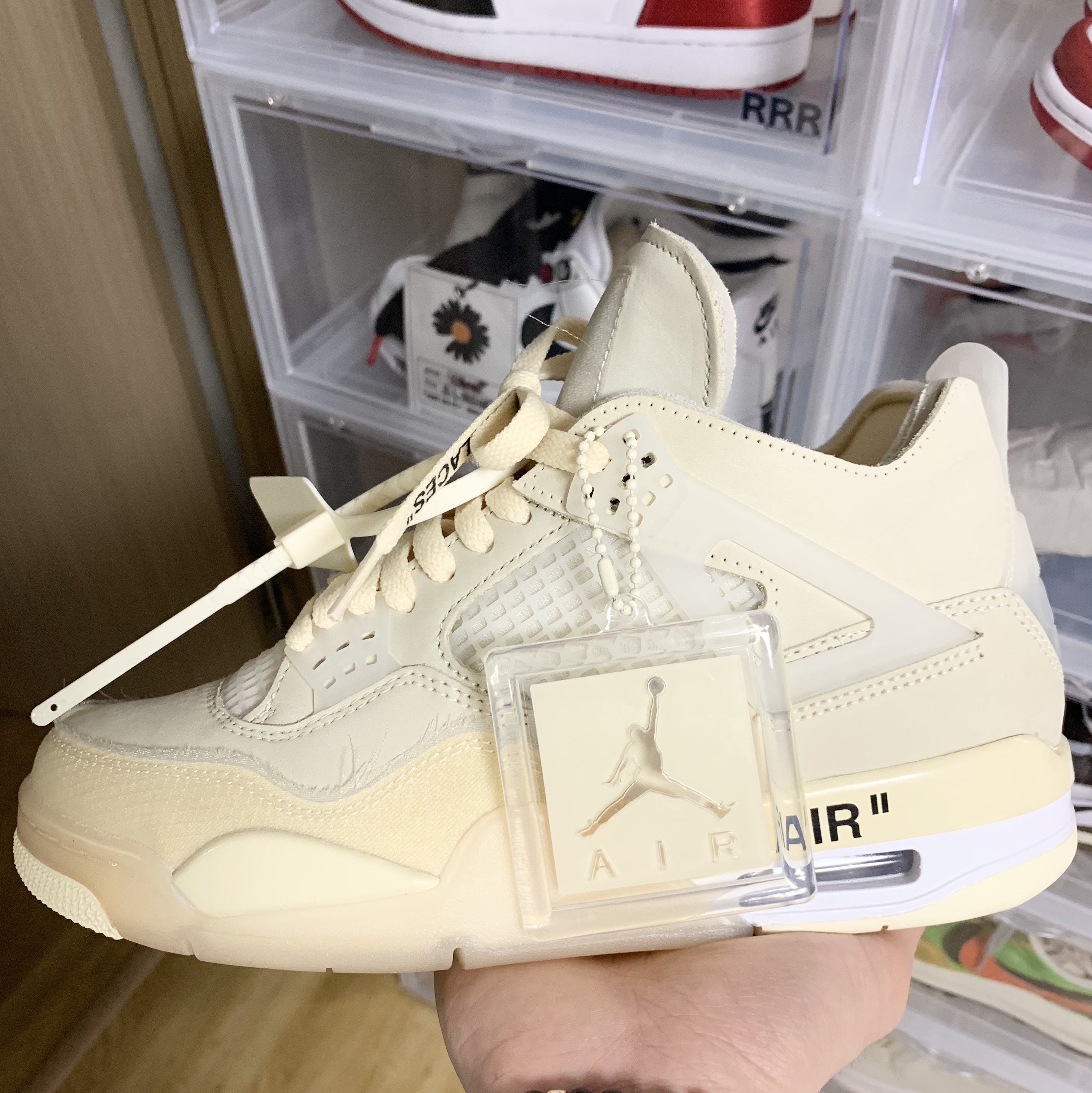 (W) Jordan 4 x Off-White Retro SP Sail 착용 스타일