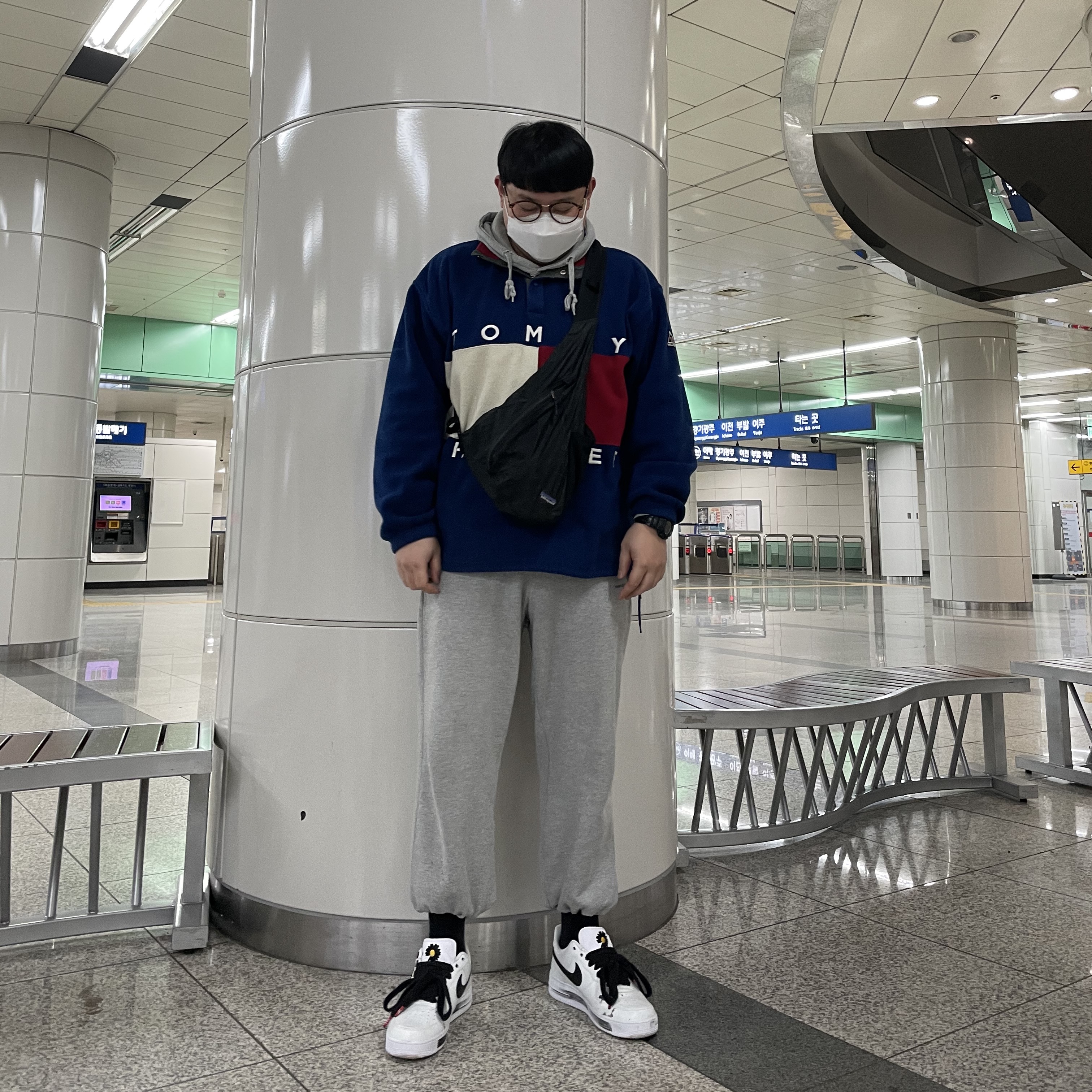 Nike x Peaceminusone Air Force 1 Low Para-Noise 2.0 착용 스타일 - 1
