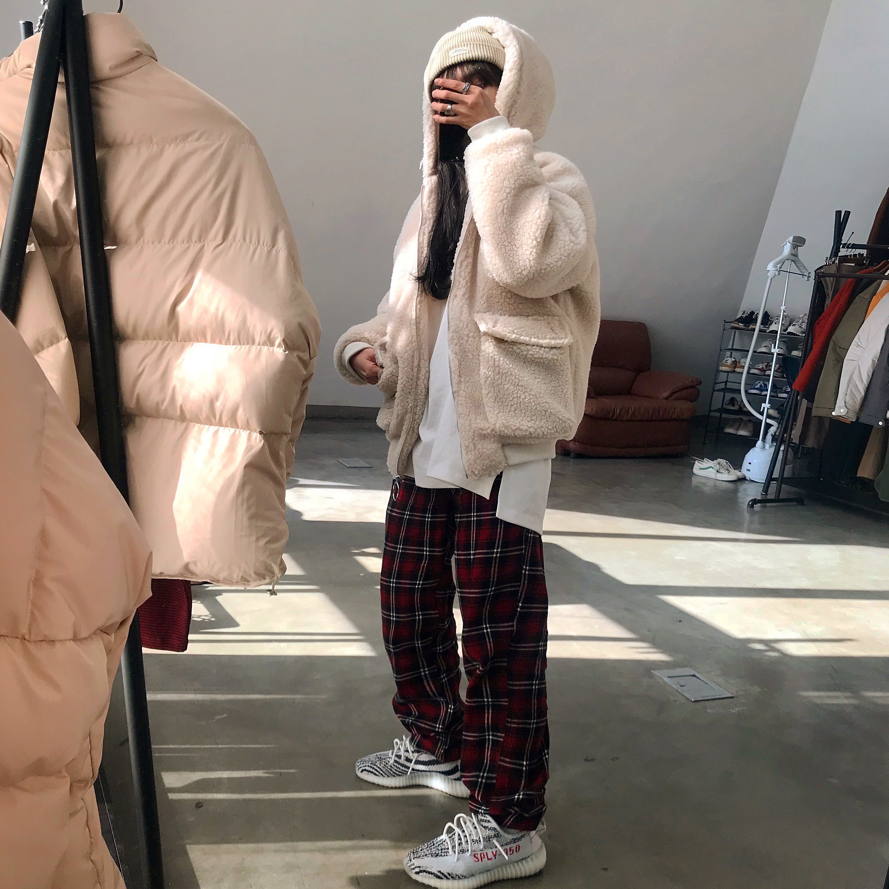 Adidas Yeezy Boost 350 V2 Zebra 2017/2019/2020 착용 스타일