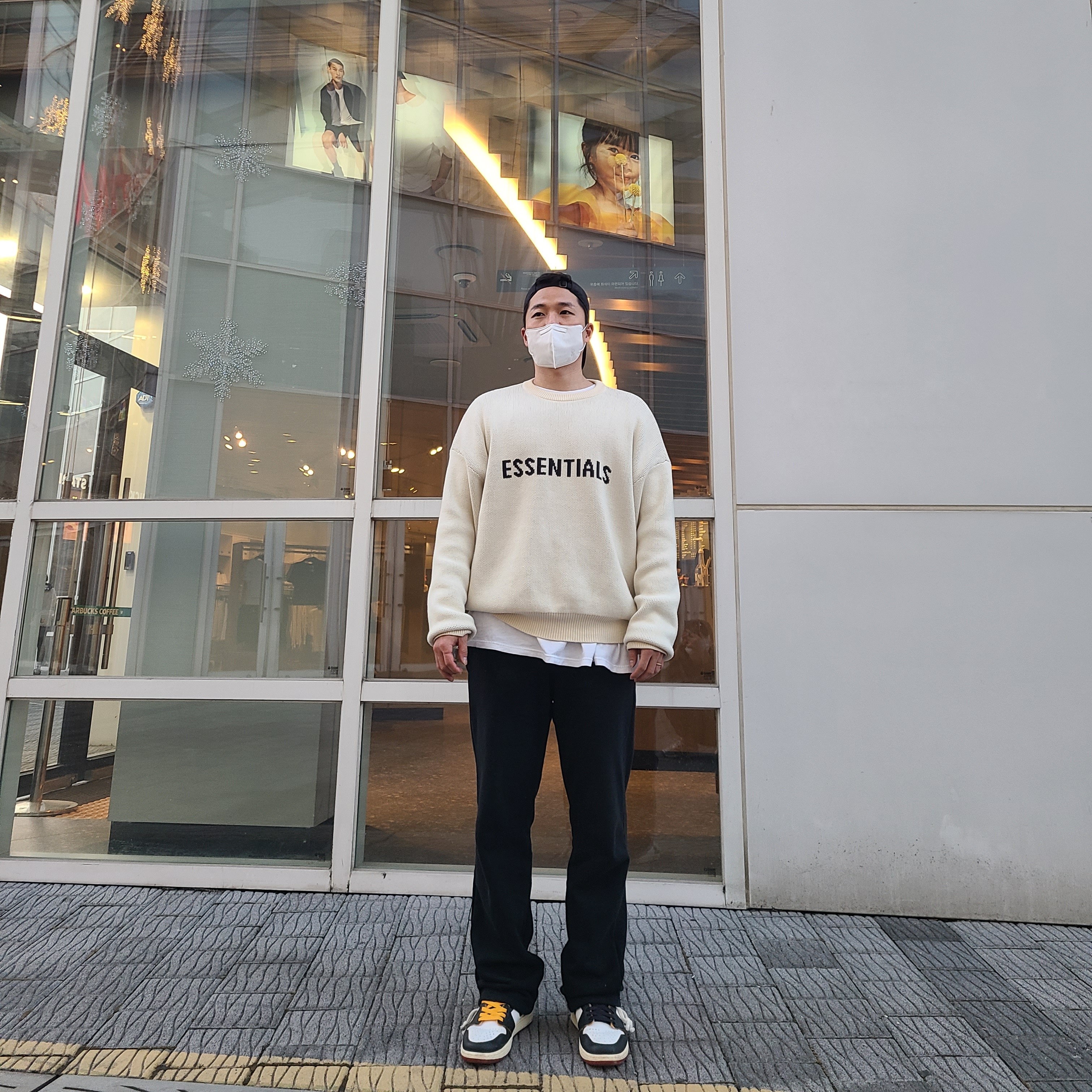 Jordan 1 x Union Retro High Black Toe, Essentials Knit Sweater Buttercream - 20SS 착용 스타일 - 1