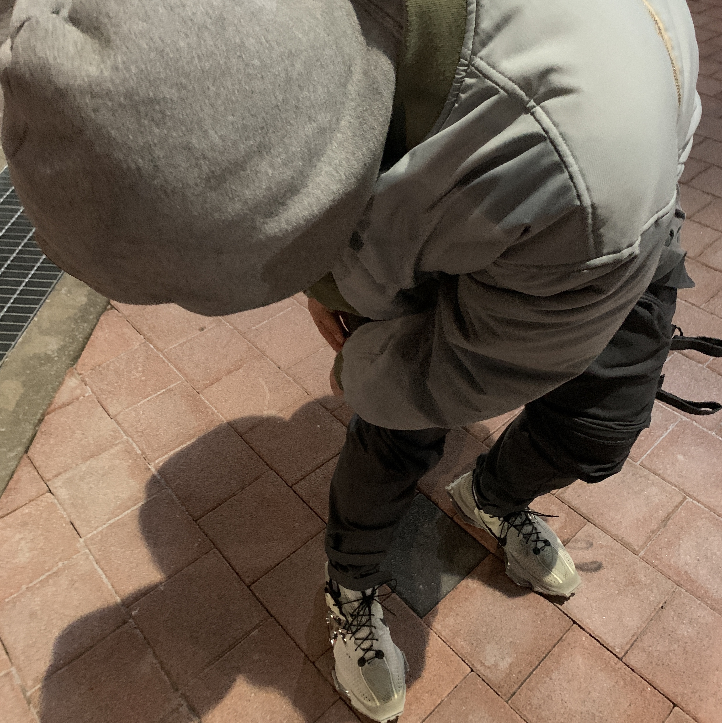 Nike x Matthew M Williams Zoom 004 Stone 착용 스타일 - 2