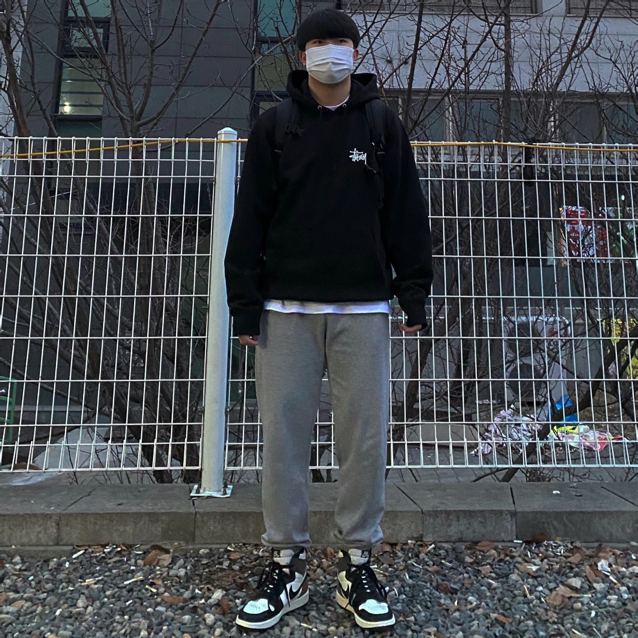 Jordan 1 Retro High OG Black Mocha 착용 스타일