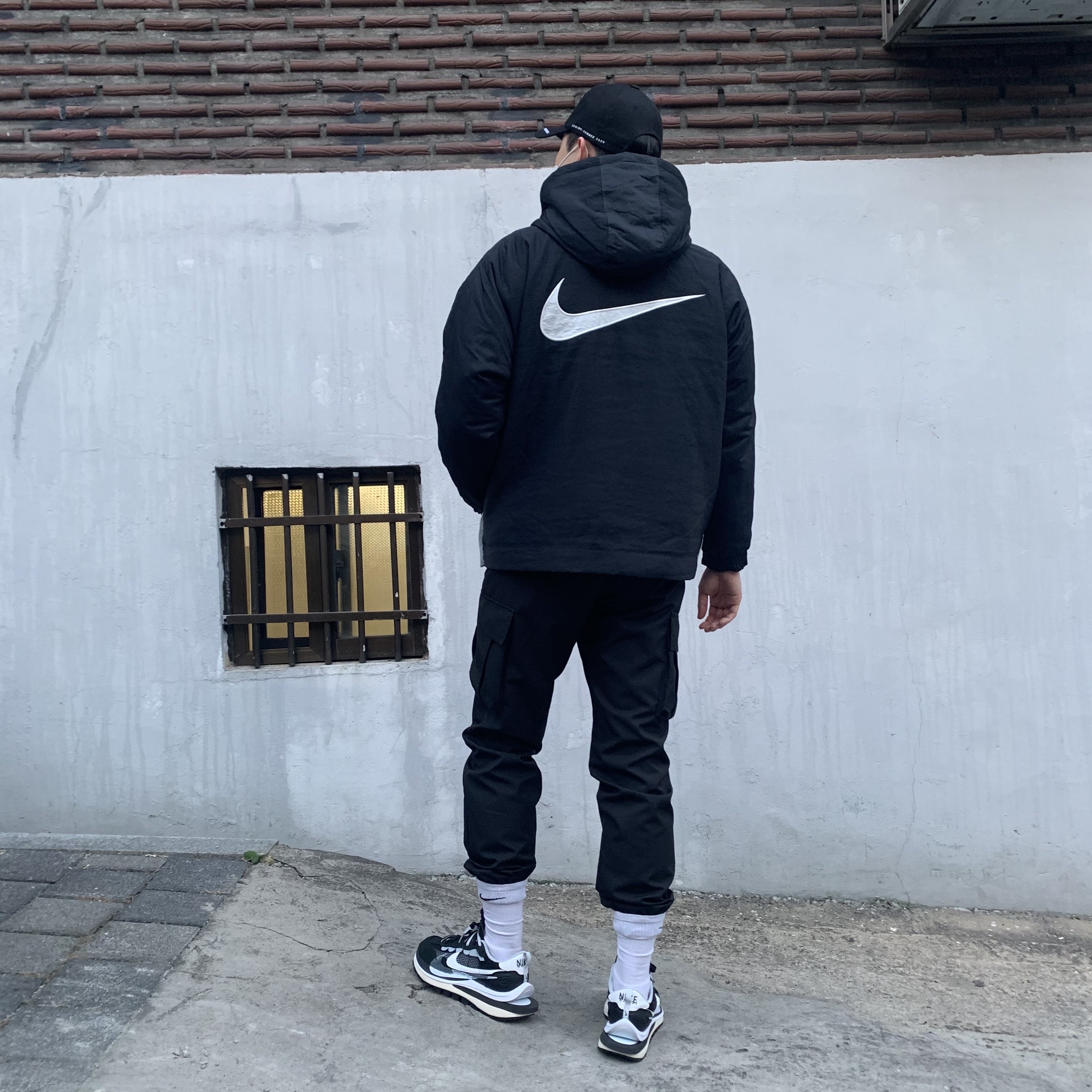 (W) Nike x Ambush NBA Collection Nets Jacket - US/EU, Nike x Sacai VaporWaffle Black White 착용 스타일